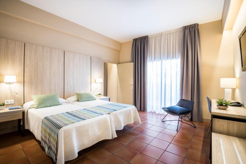 Double or Twin Pool View