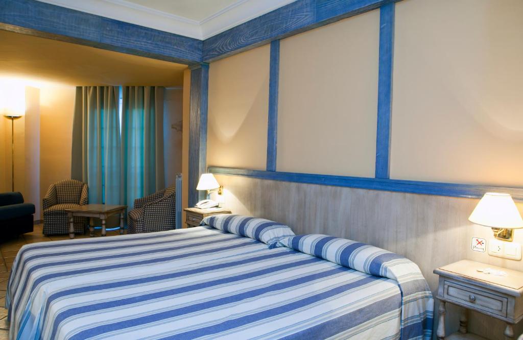 Double or Twin Standard