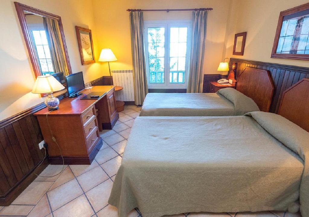 Double or Twin Standard