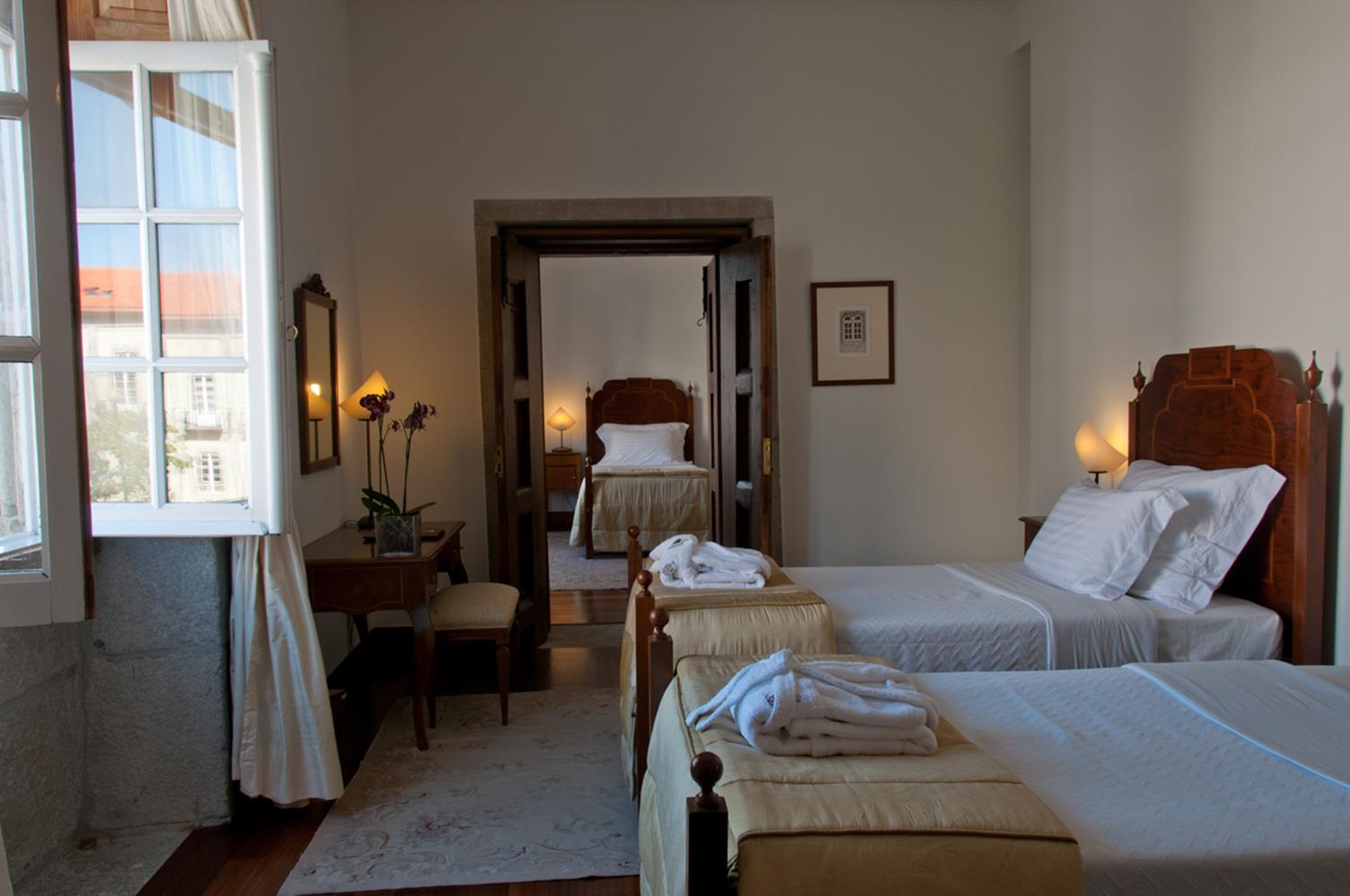 Double or Twin Deluxe