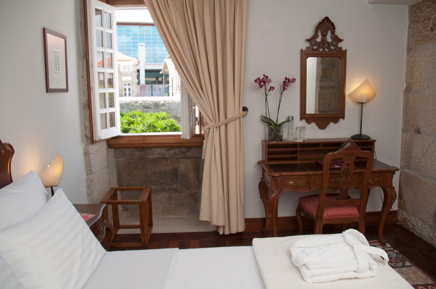 Double or Twin Standard