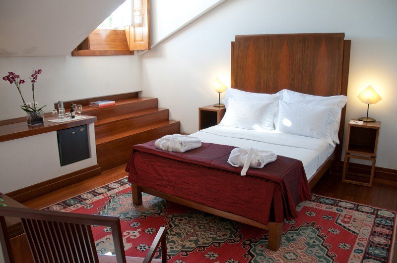 Double or Twin Standard