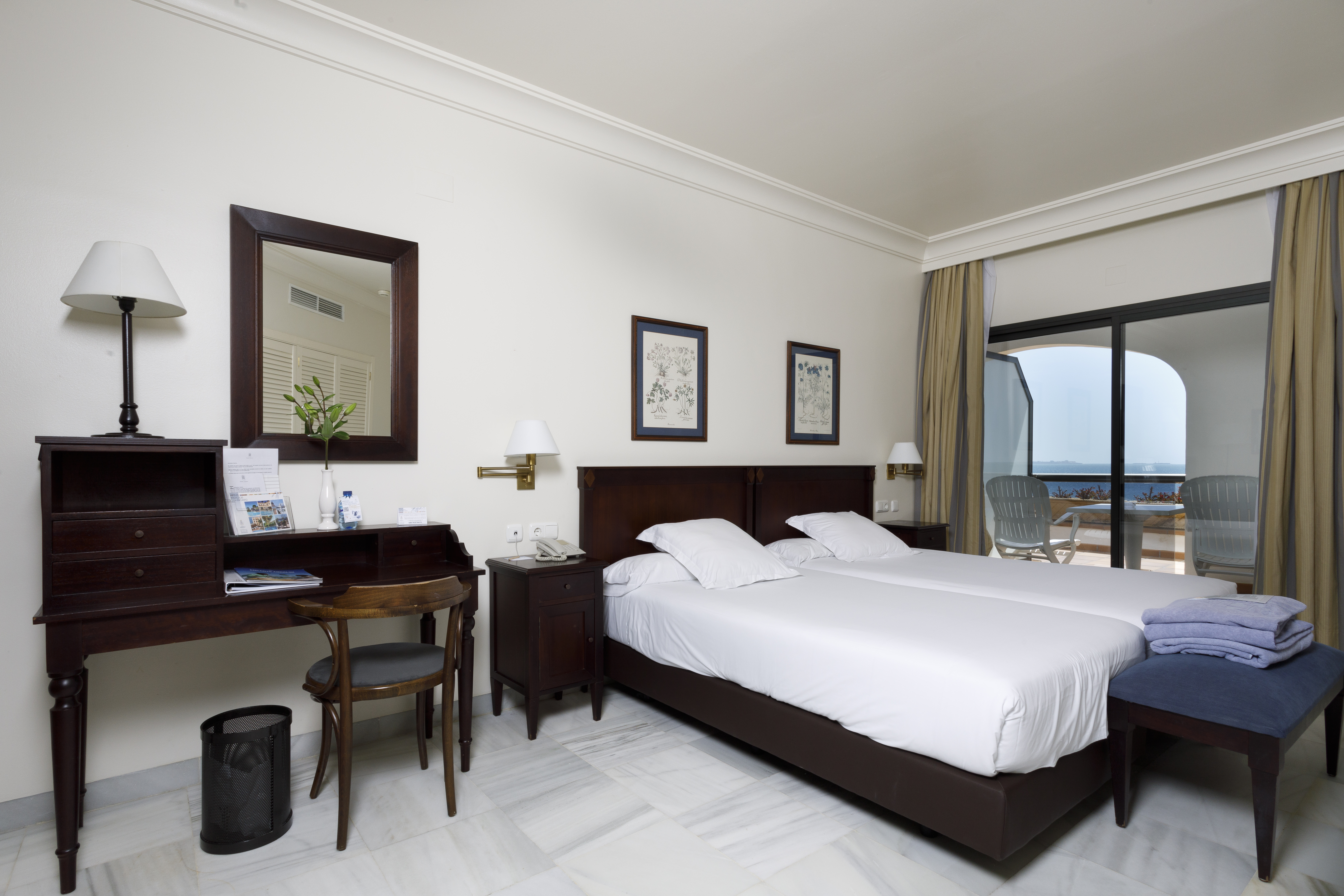 Double or Twin Superior Sea View