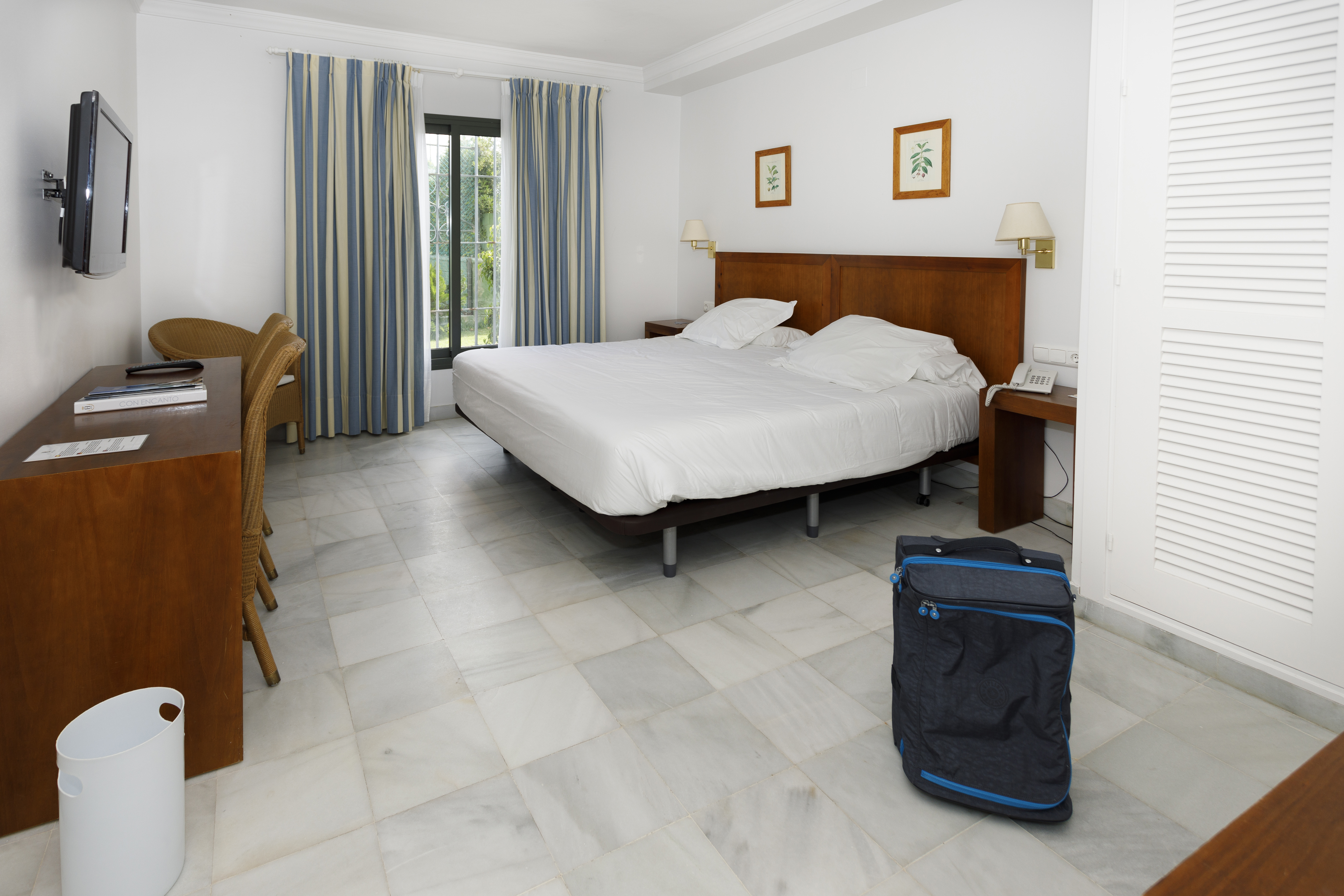 Family Room Capacity 4