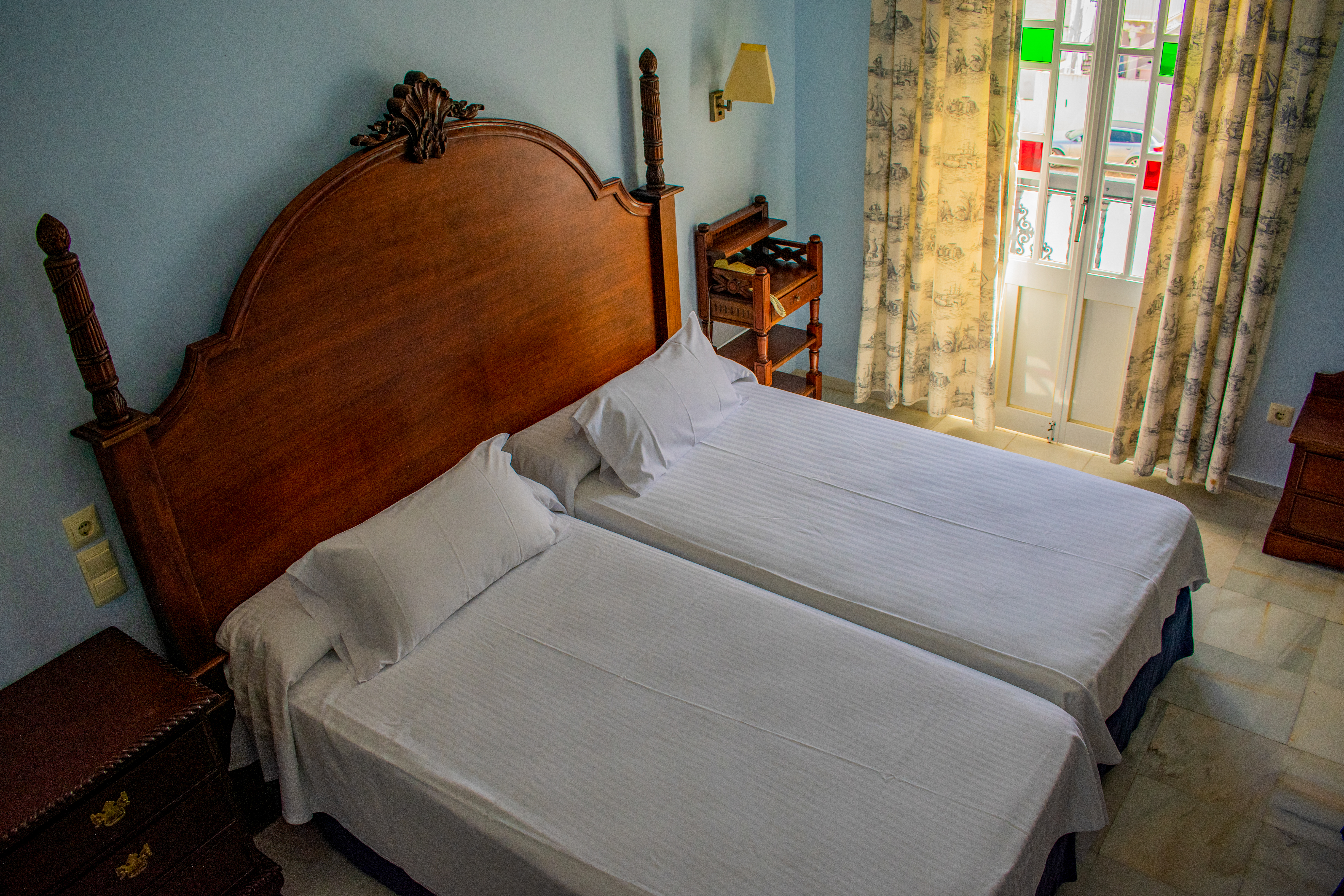 Double or Twin Standard