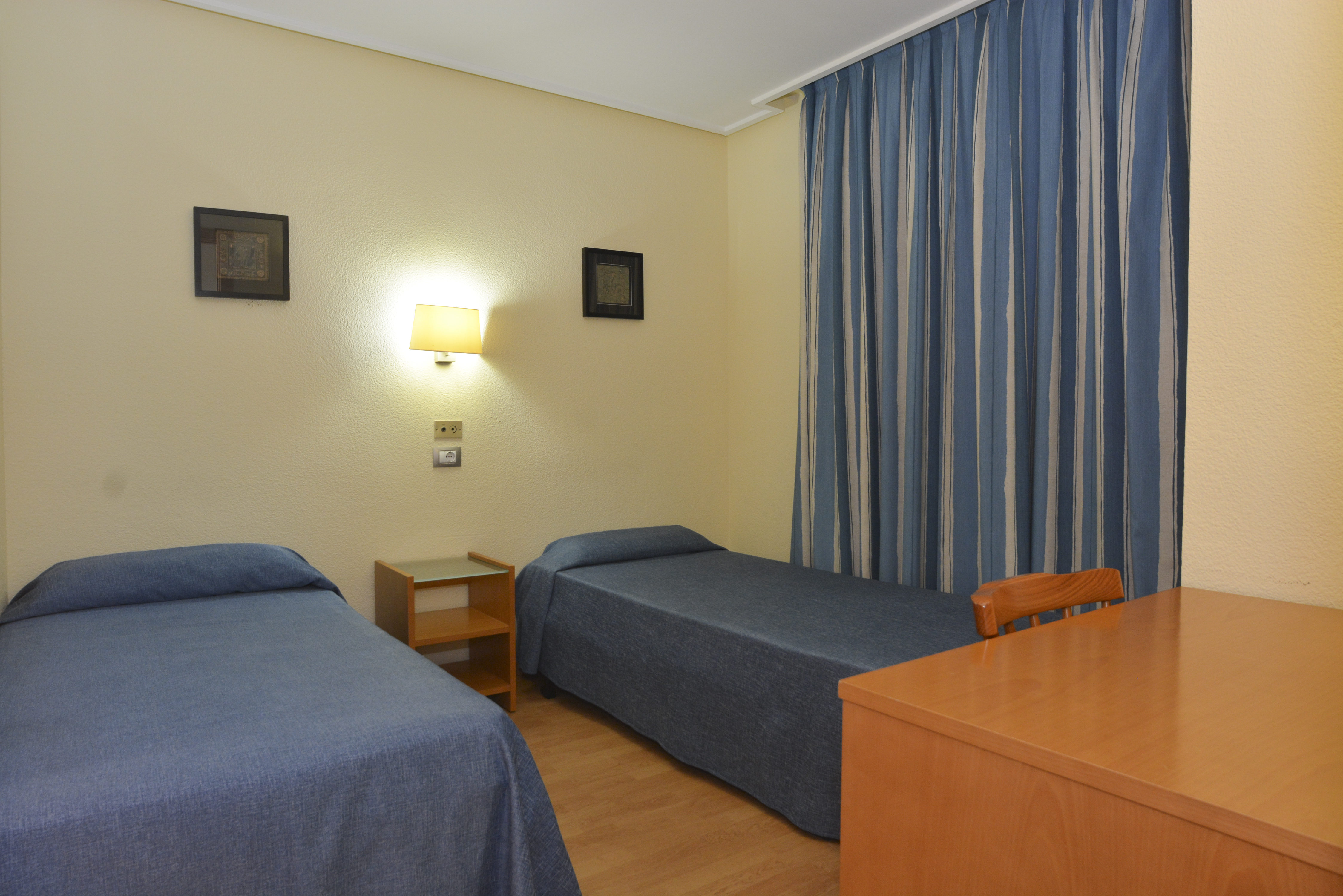 Quadruple Capacity 4