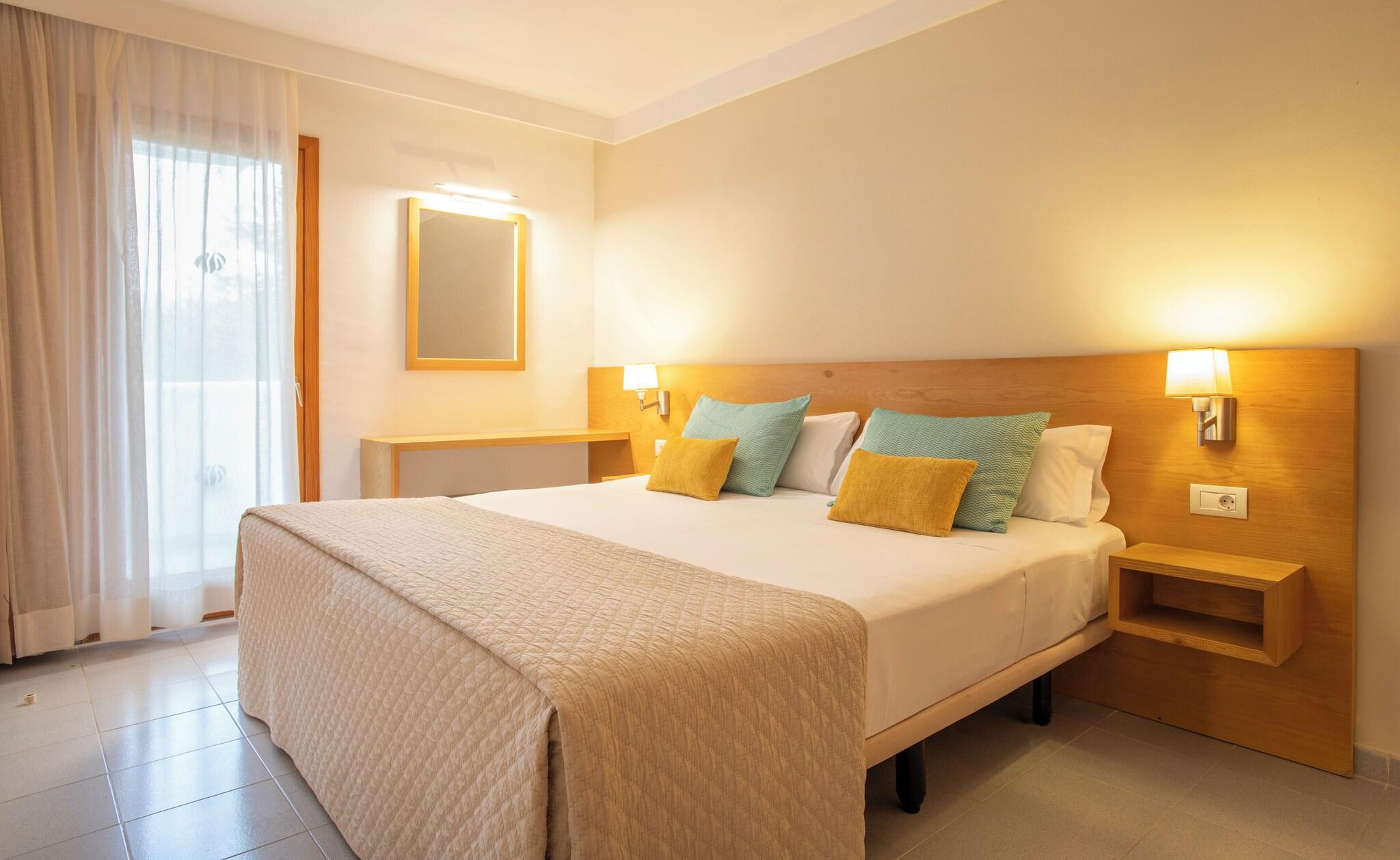 Apartment Pool View Two Bedrooms