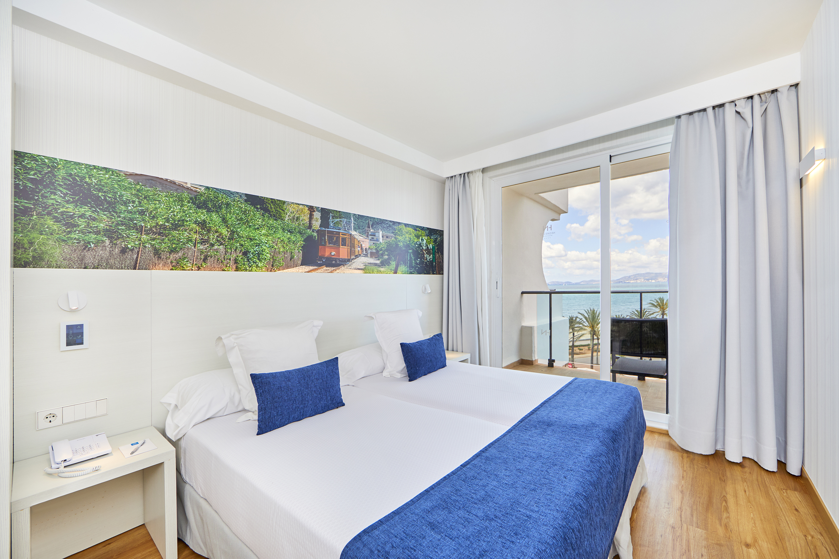 Double Partial Sea View