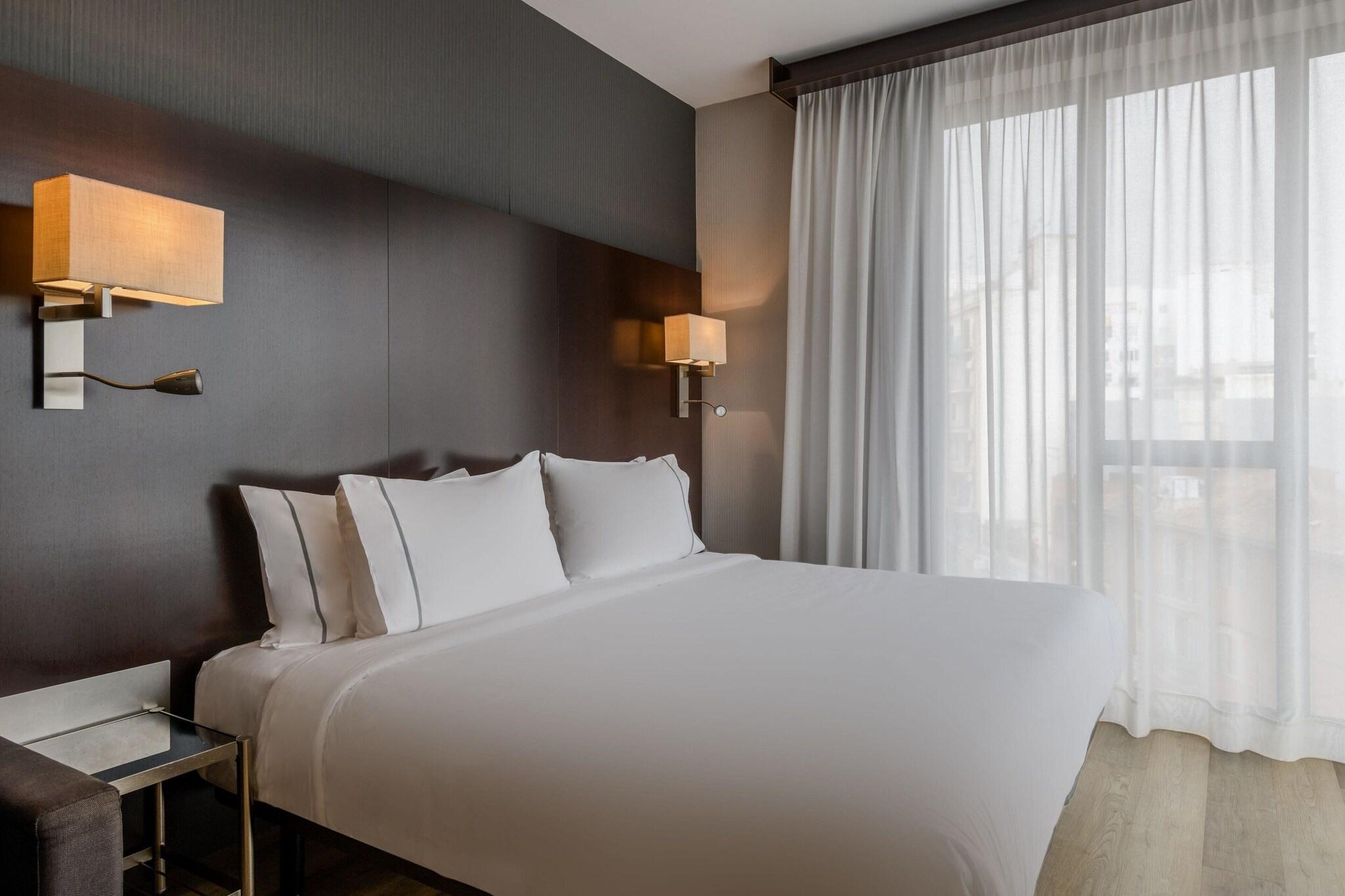 Double Superior King Bed