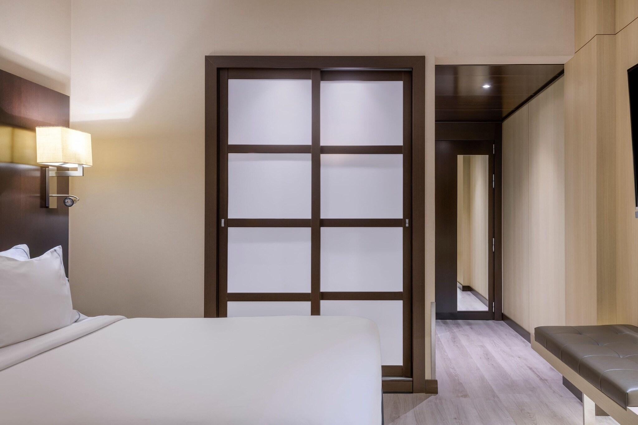 Double Queen Size Bed