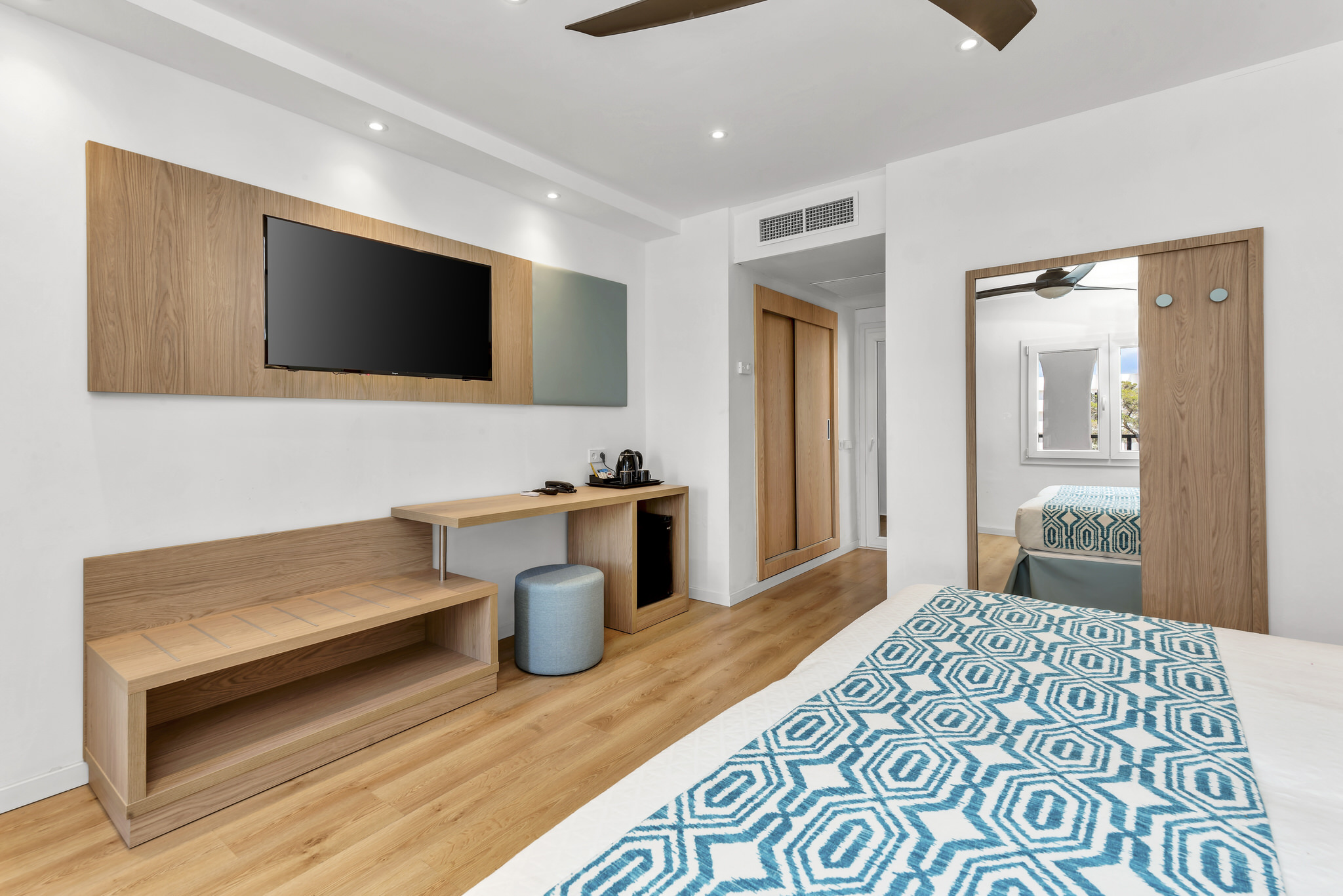 Double or Twin Standard