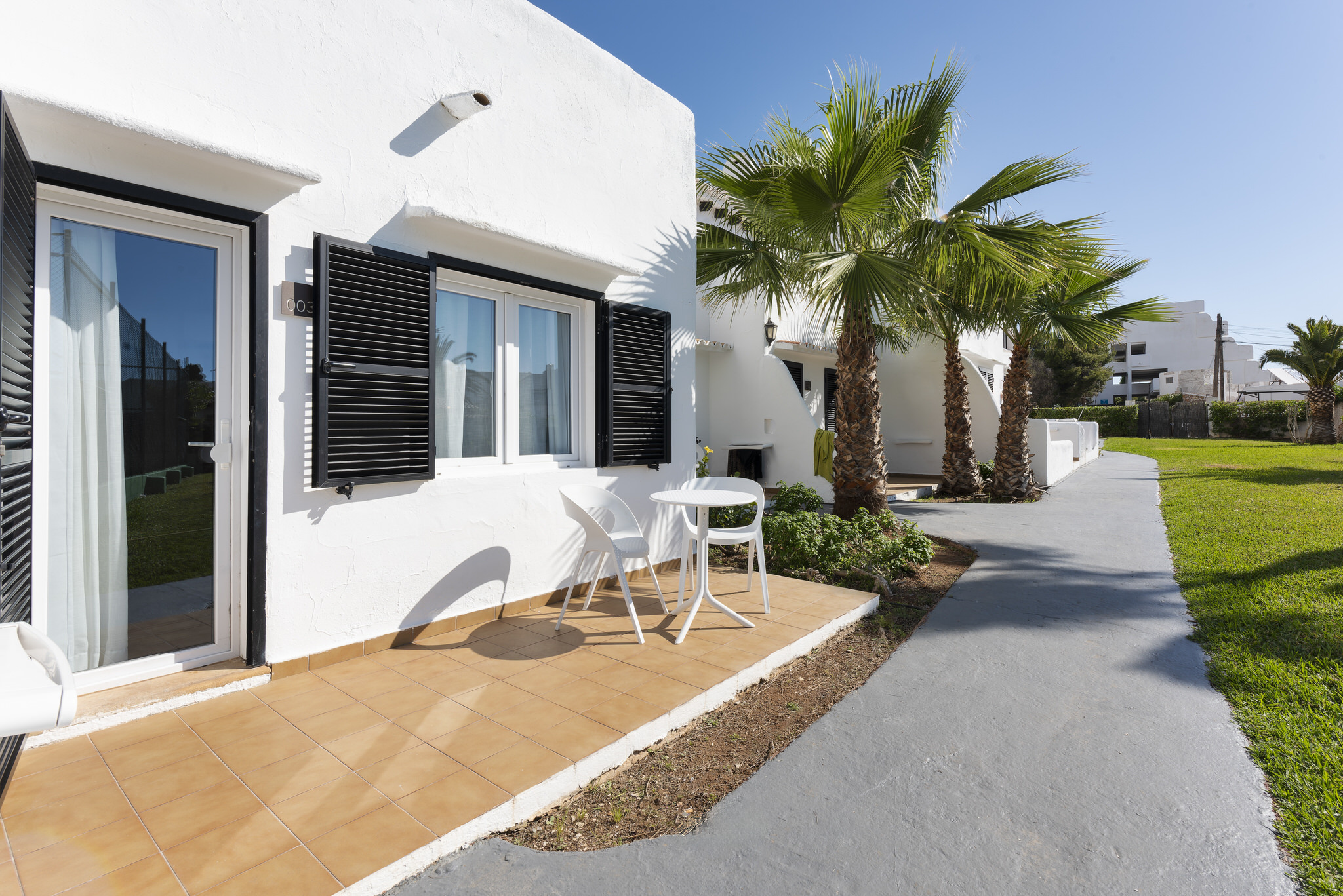 Double or Twin Standard