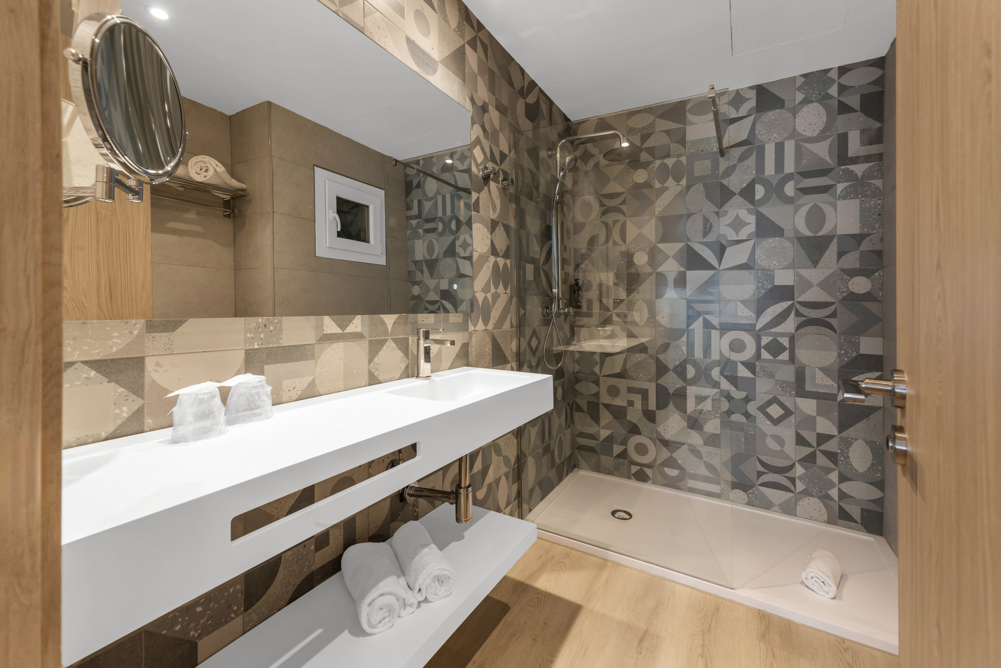 Double or Twin Standard