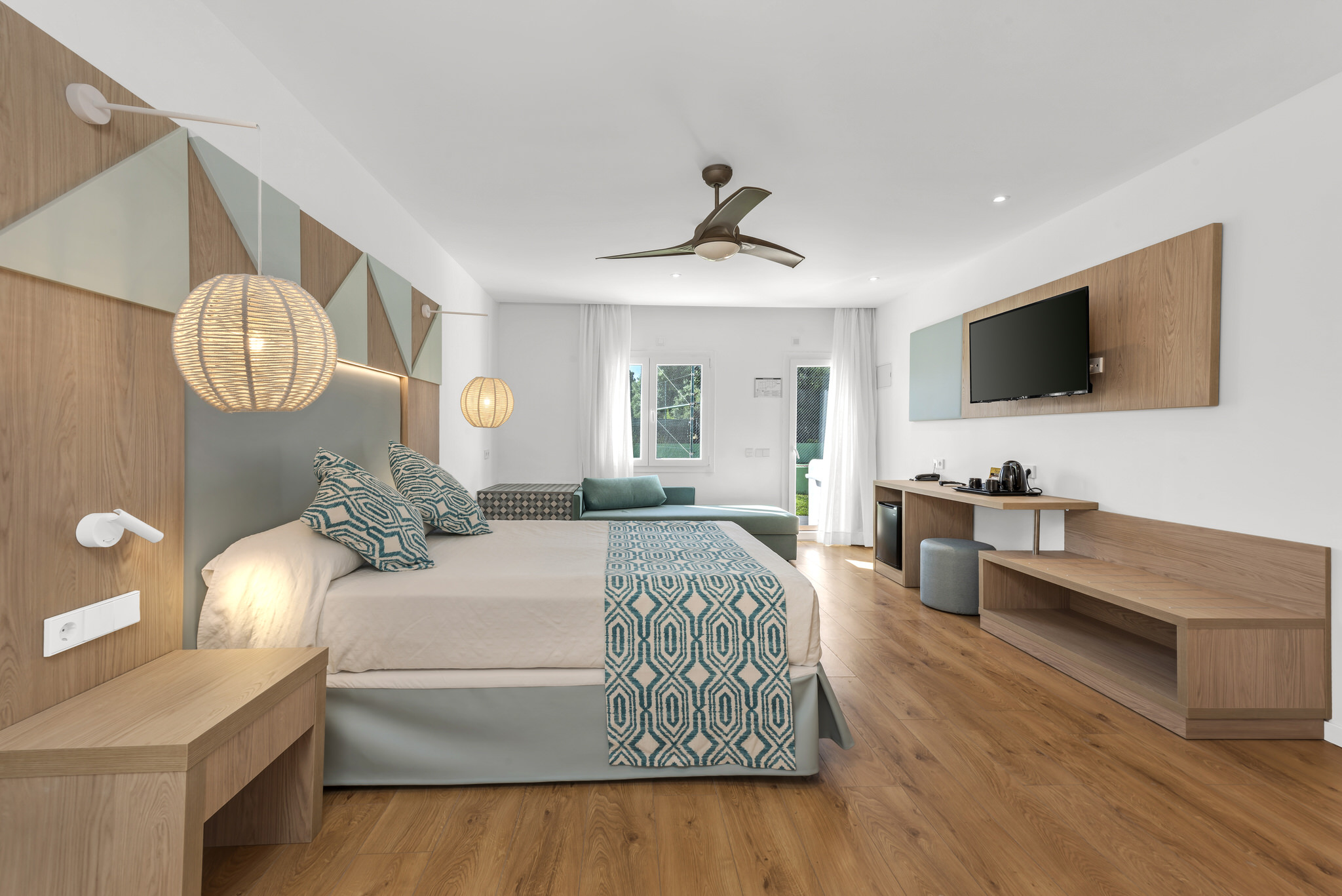 Double or Twin Standard