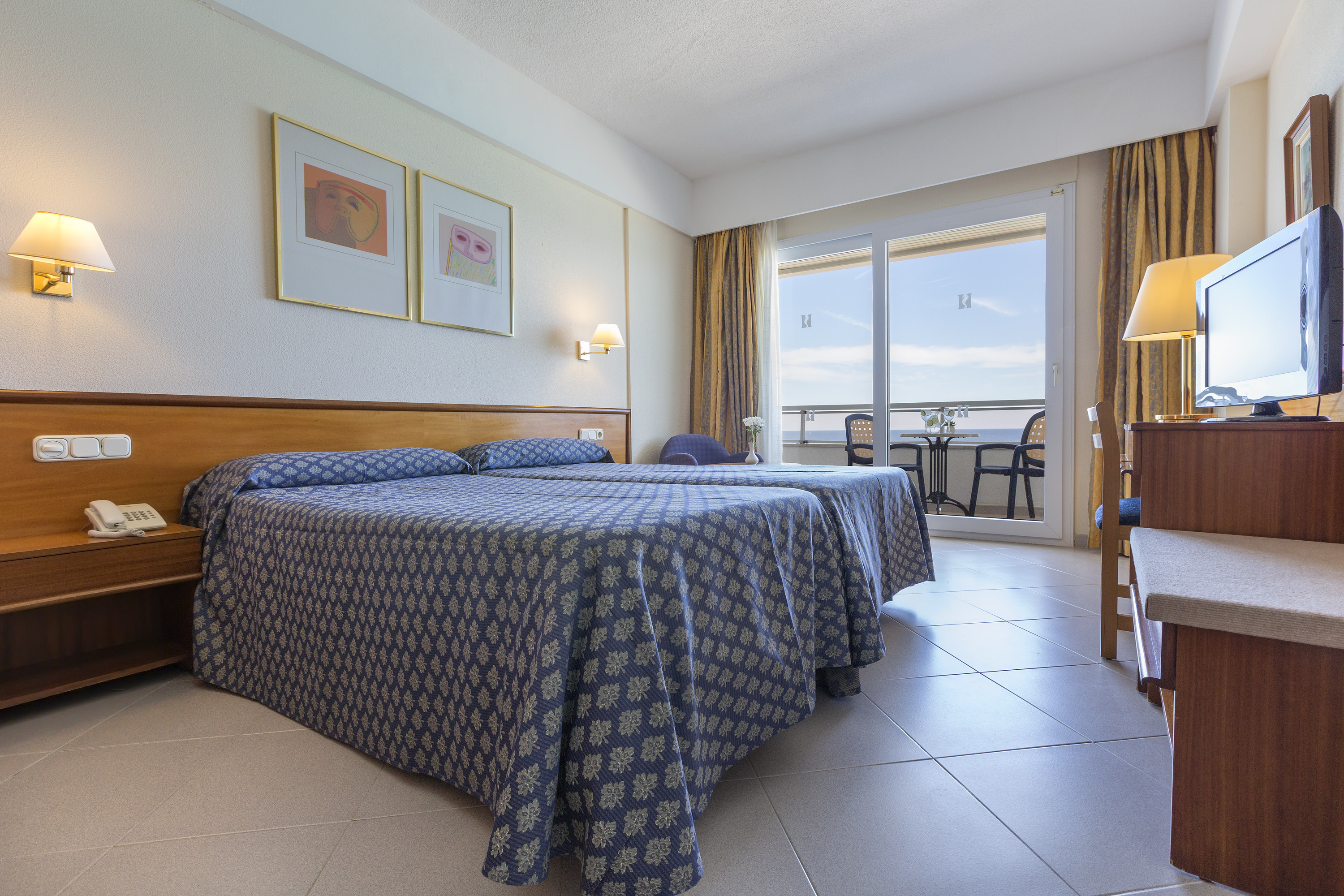 Double or Twin Sea View