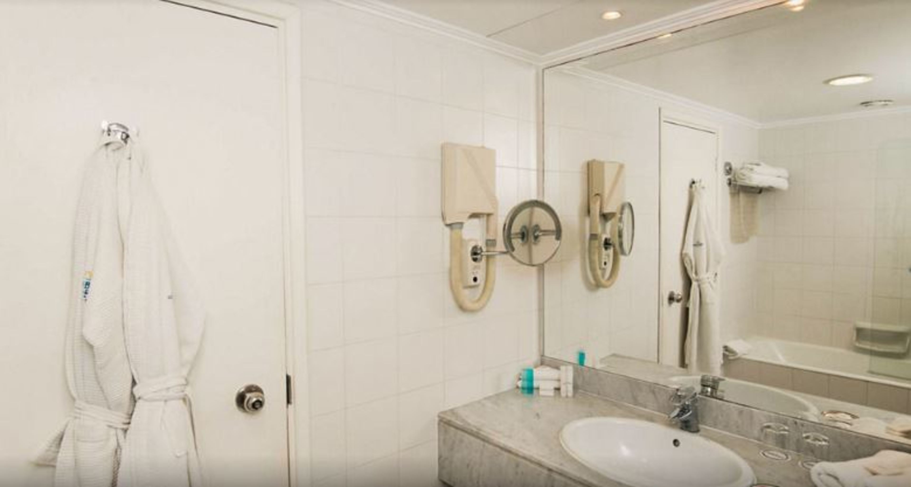 Double or Twin Sea View