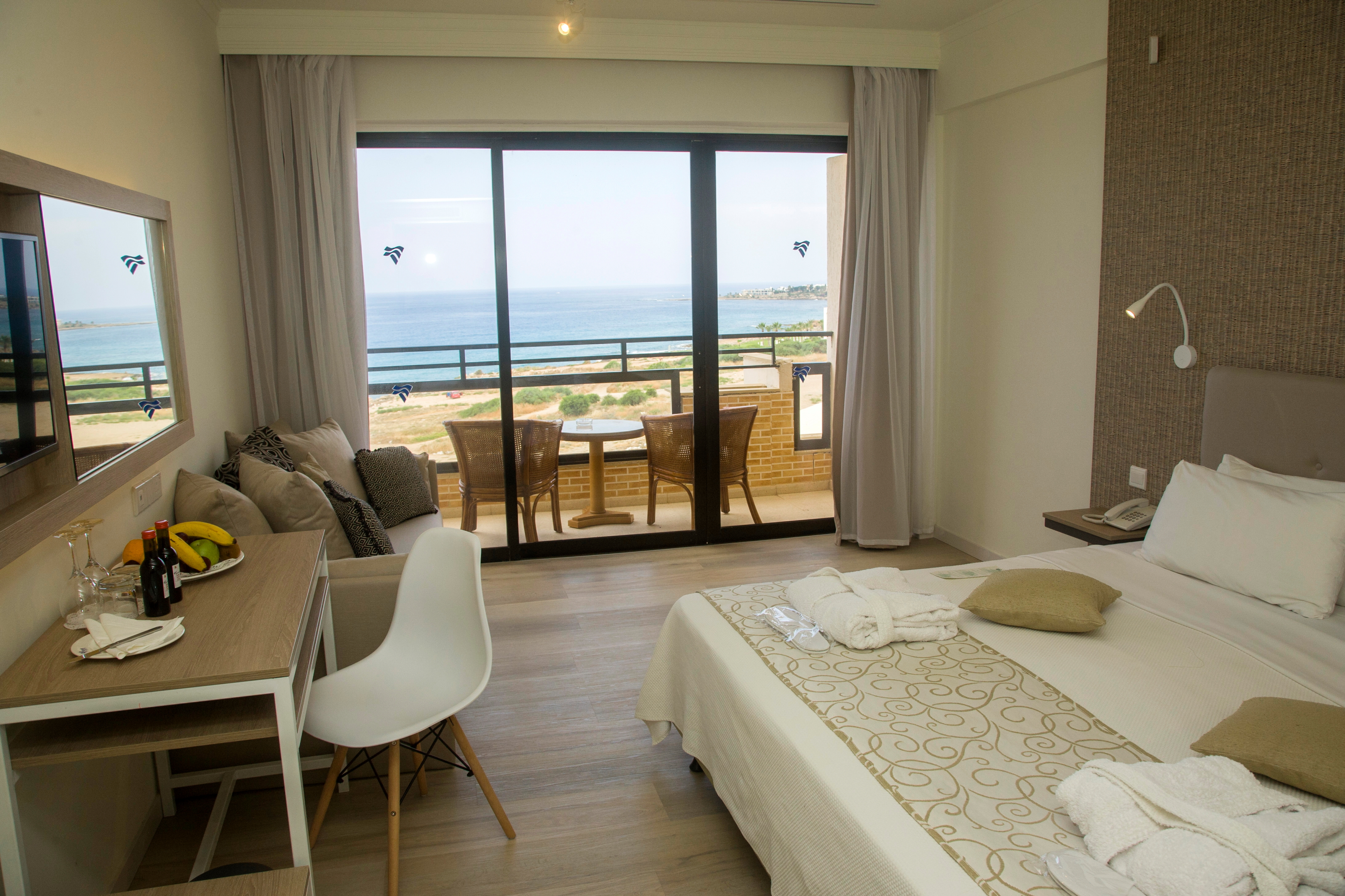 Double or Twin Superior Sea View