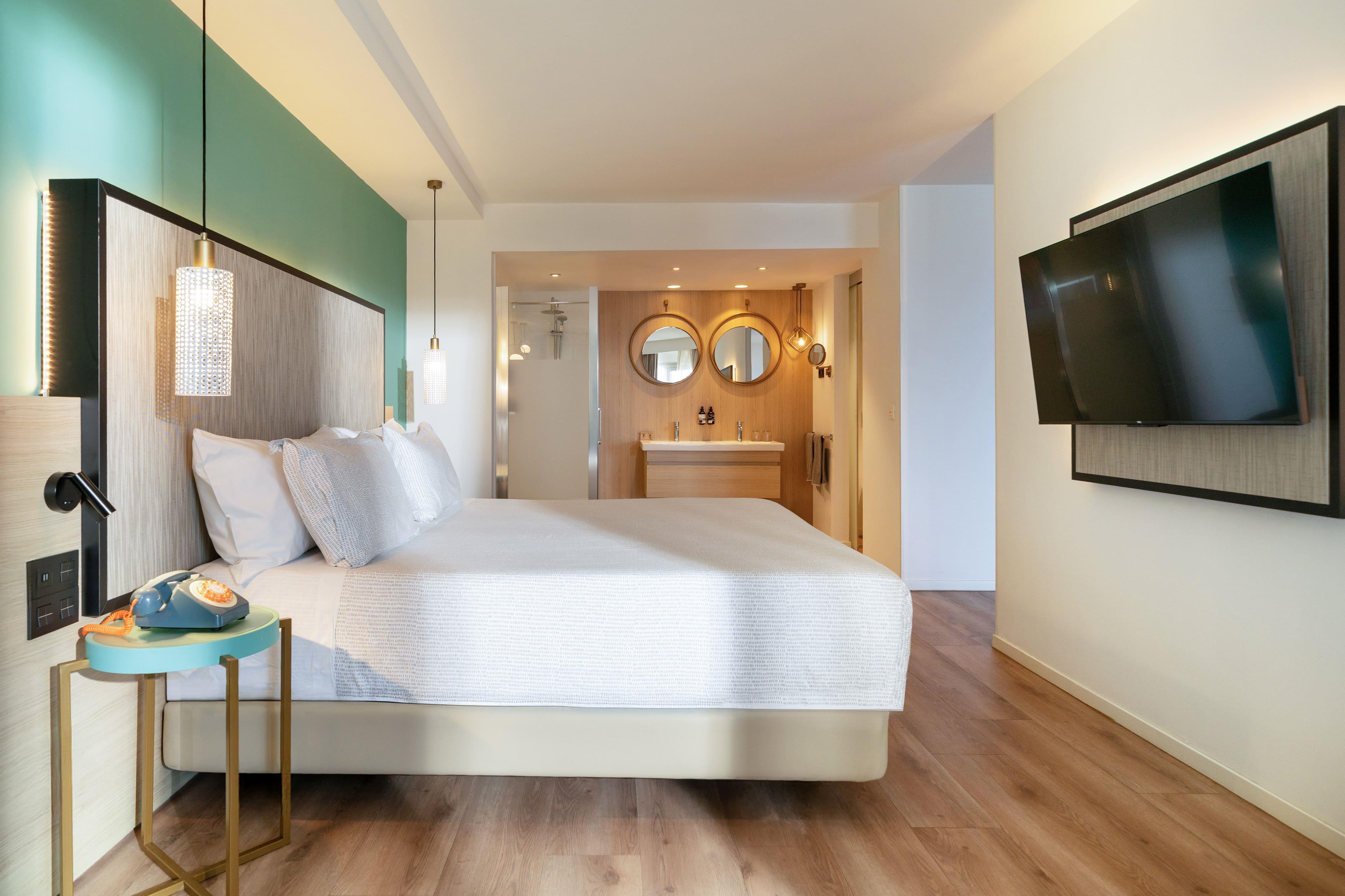 Junior Suite with Views