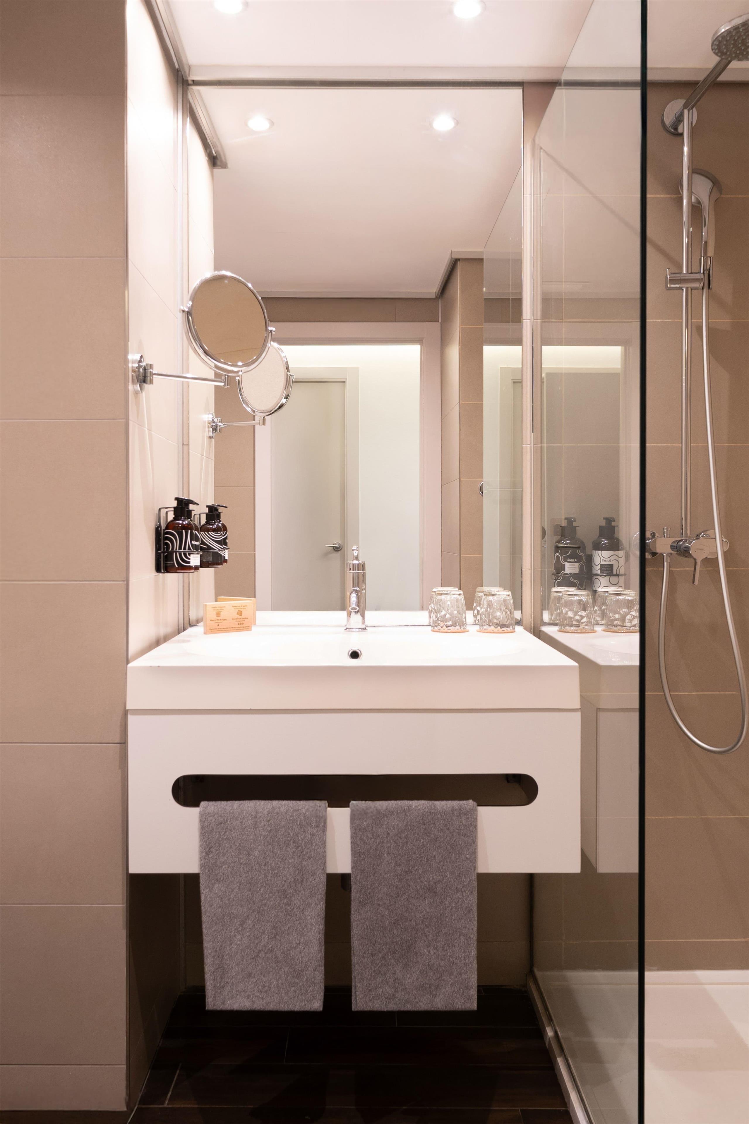 Double or Twin Connecting Room