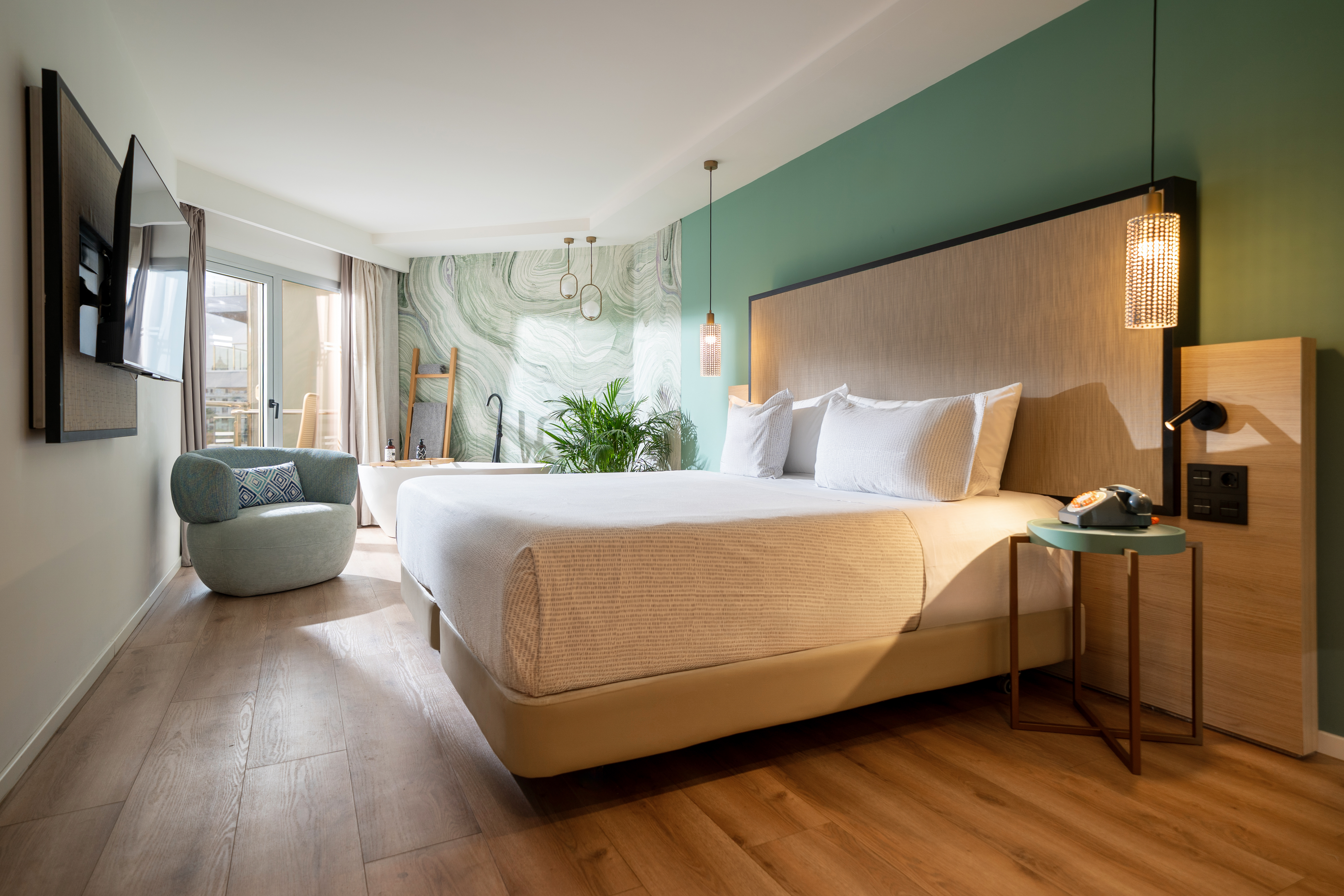 Junior Suite with Views