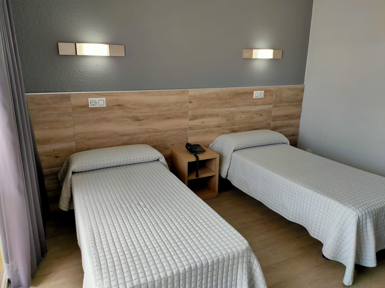 Double or Twin Standard