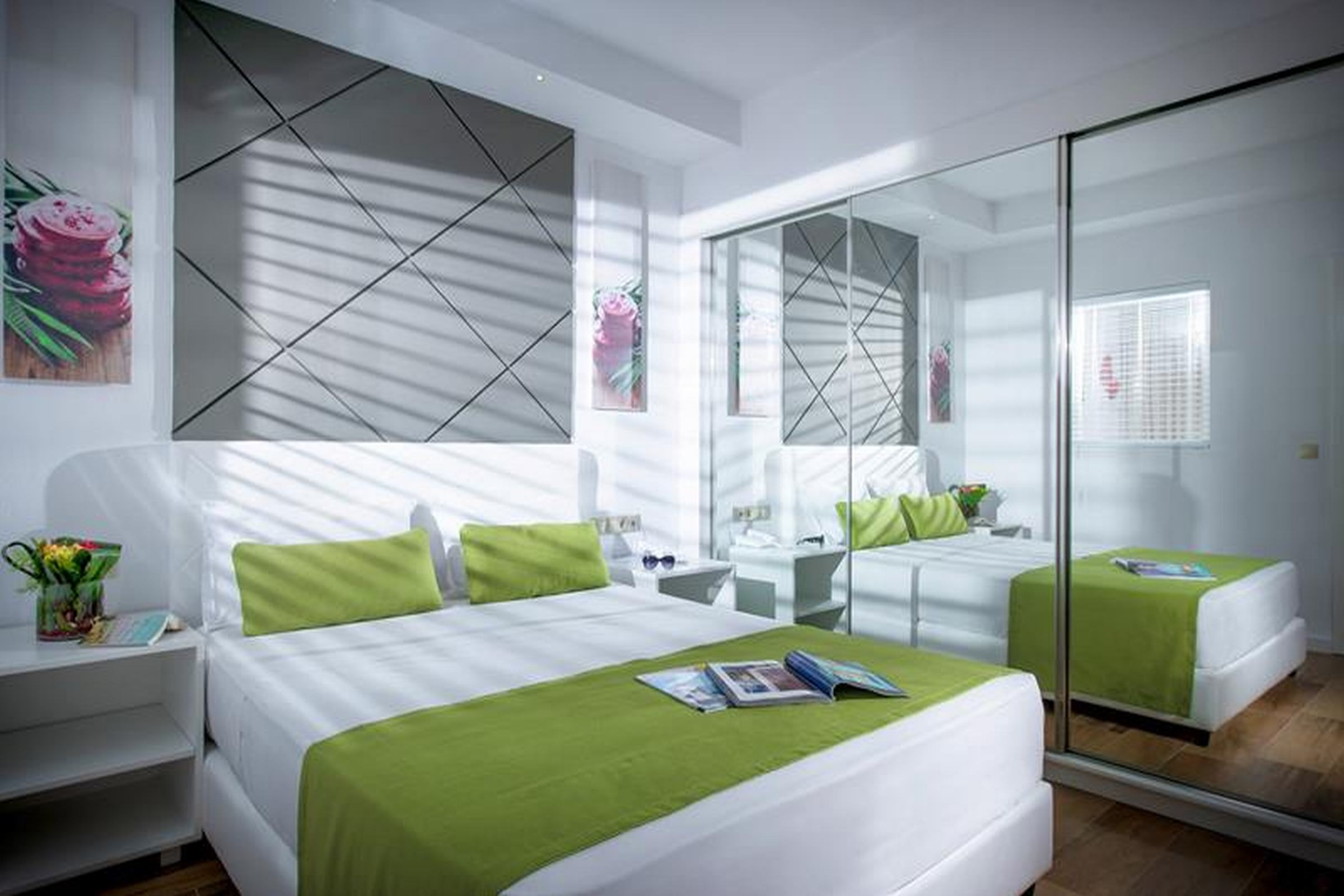 Family Room Superior