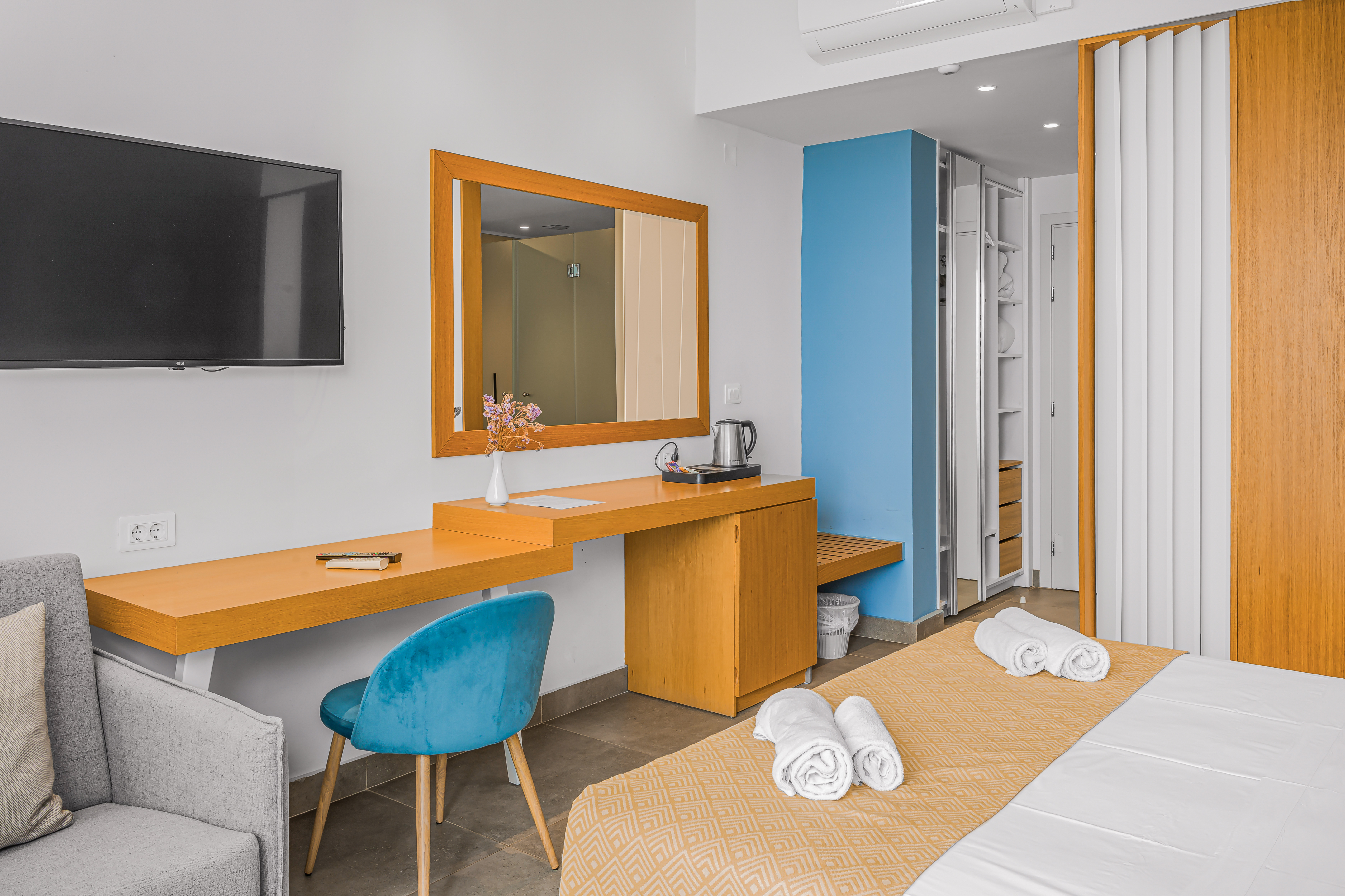 Double or Twin Superior Sea View