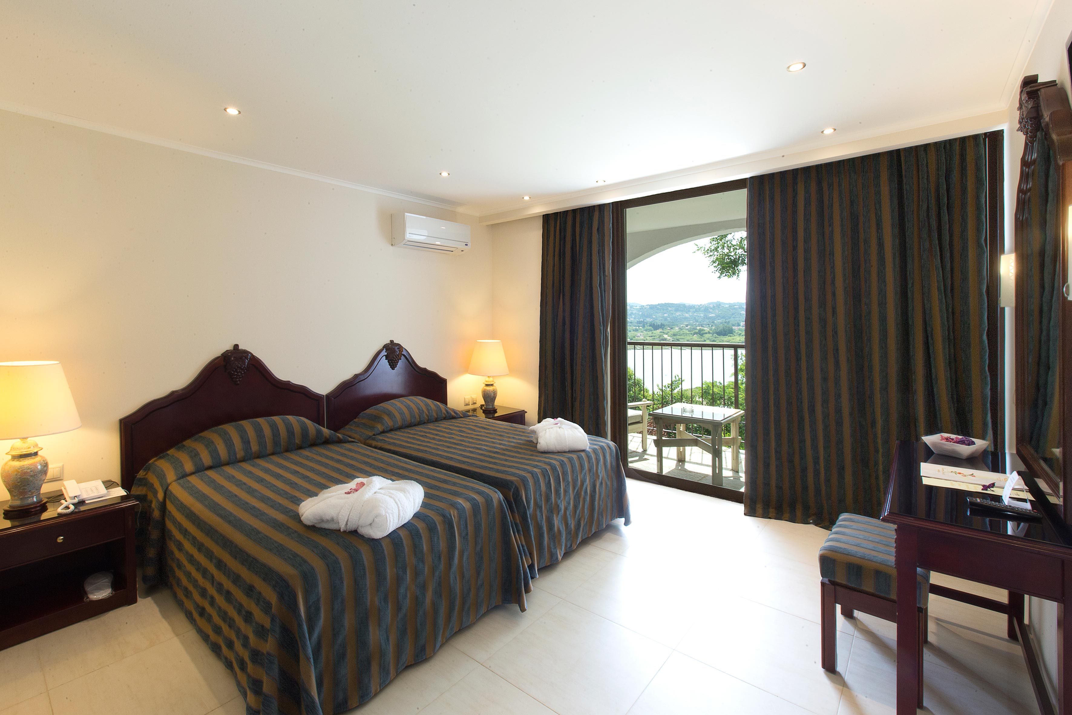 Family Room Garden View