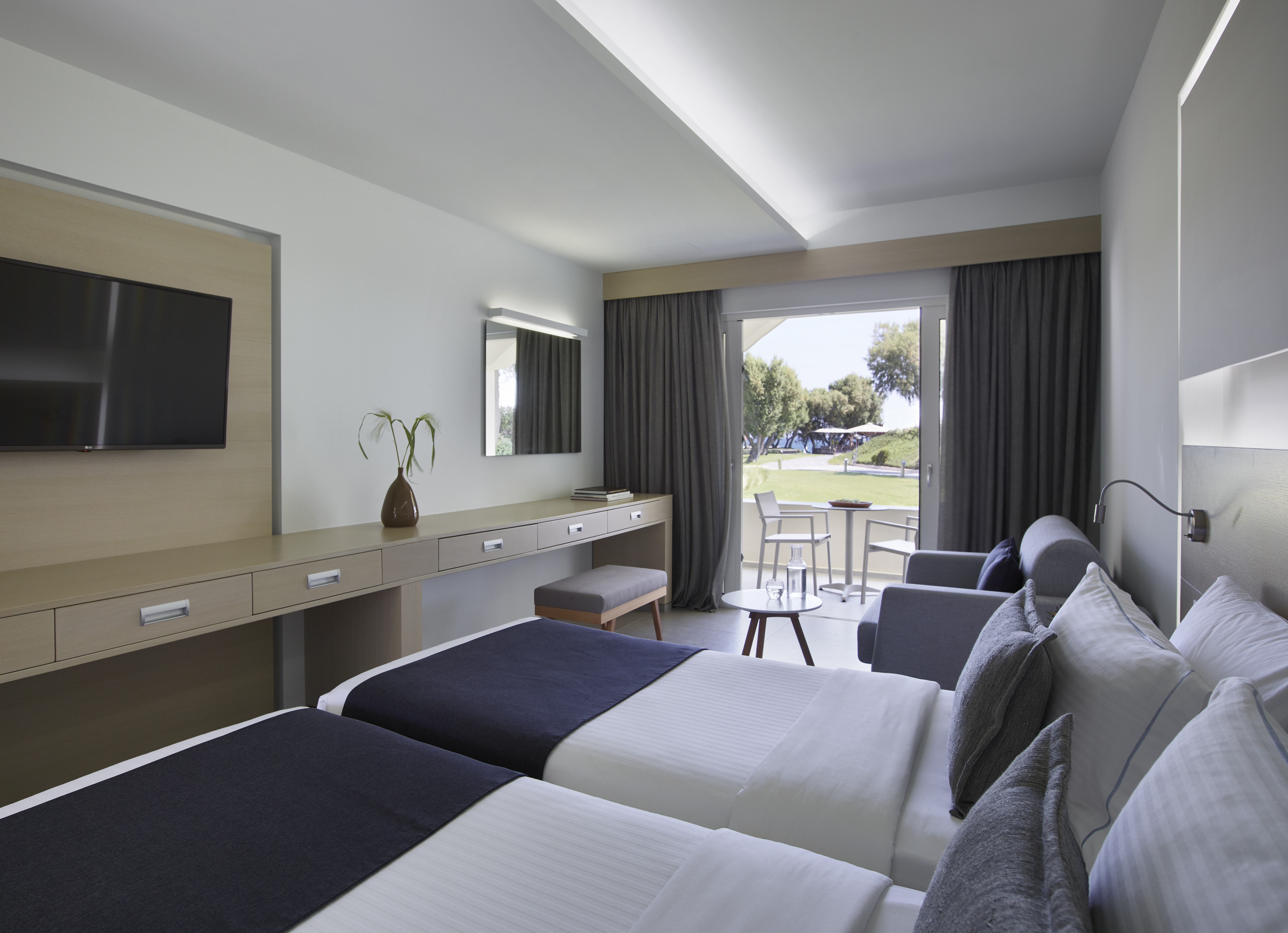 Double or Twin Deluxe Sea View