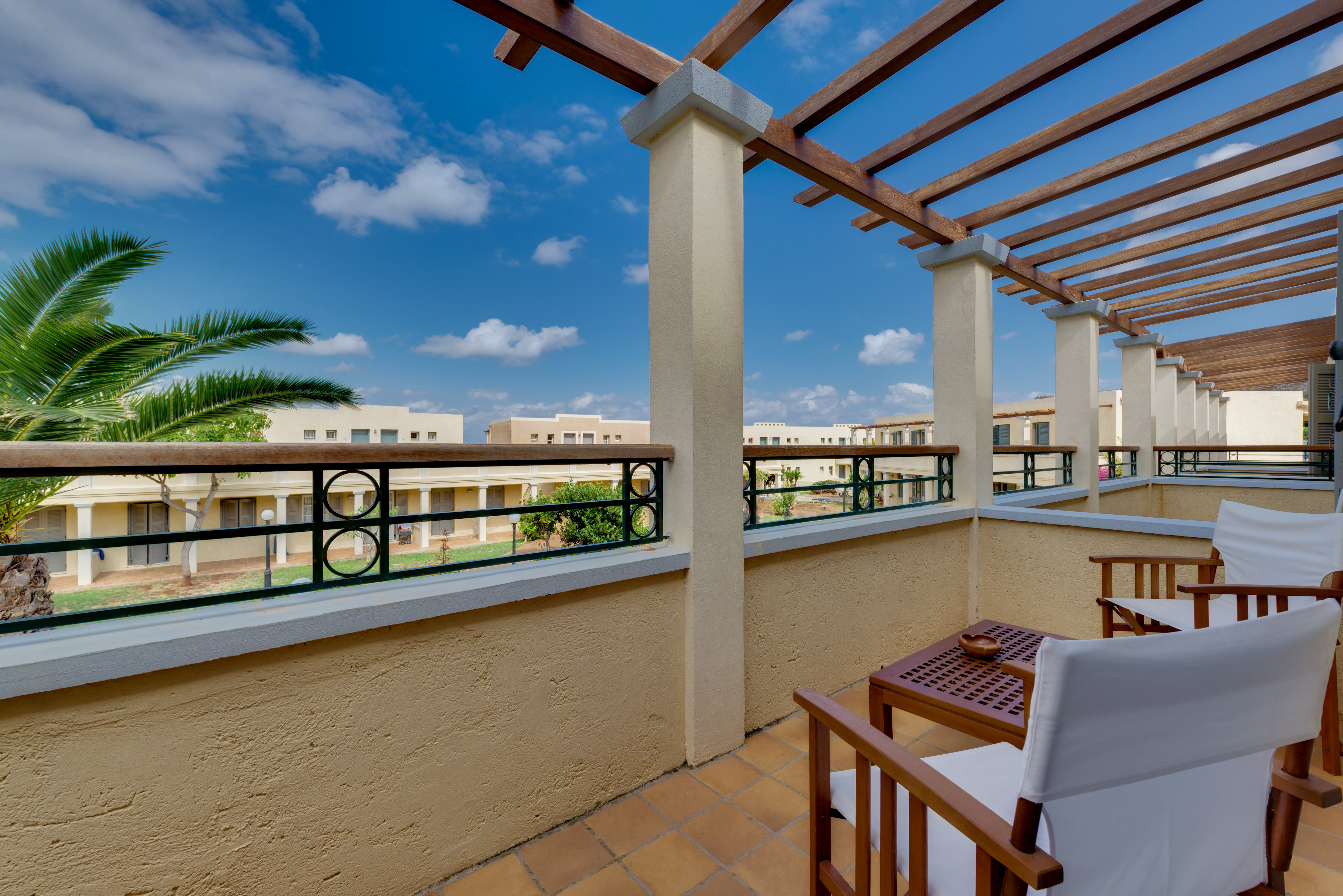 Room Garden View