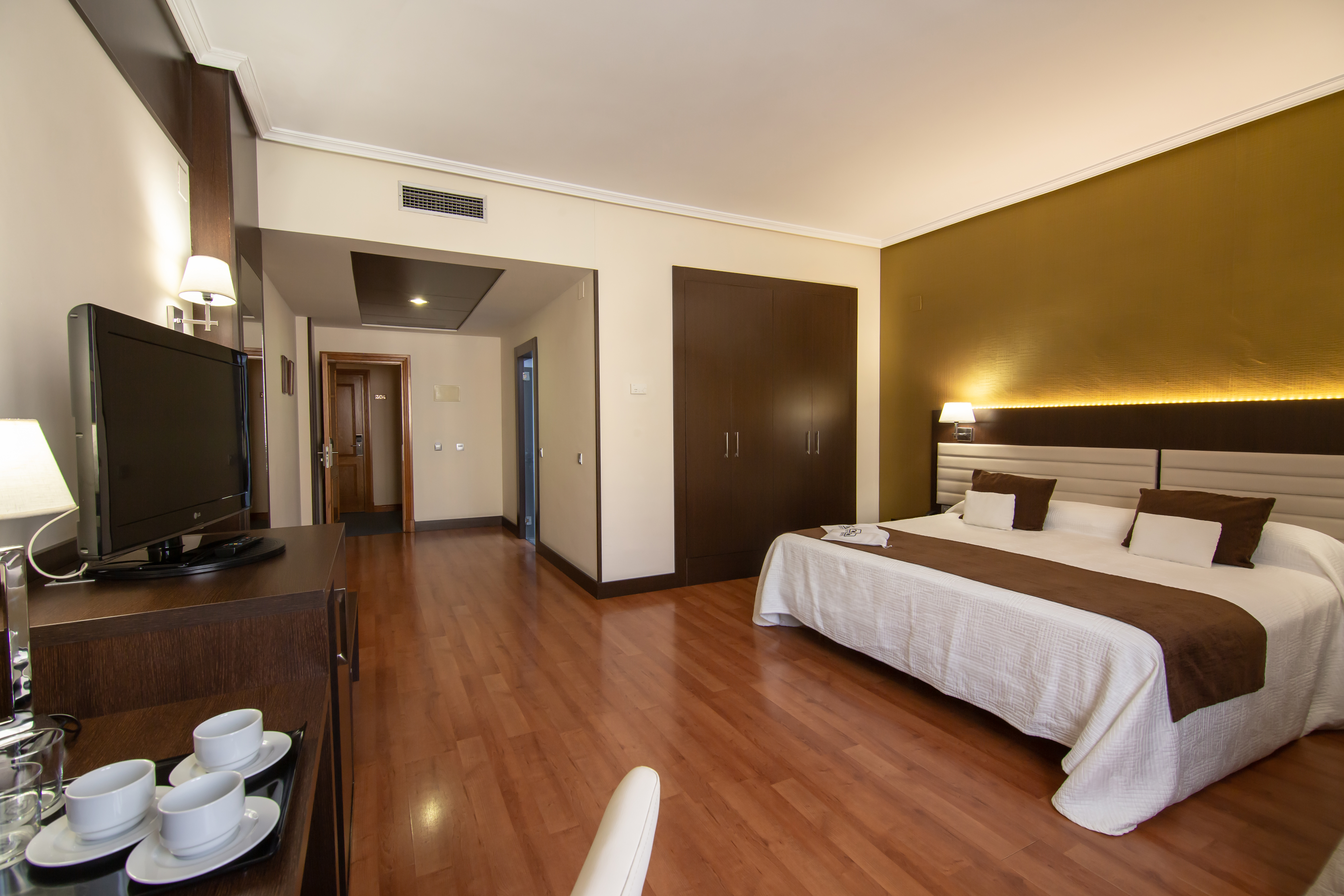 Double or Twin Standard