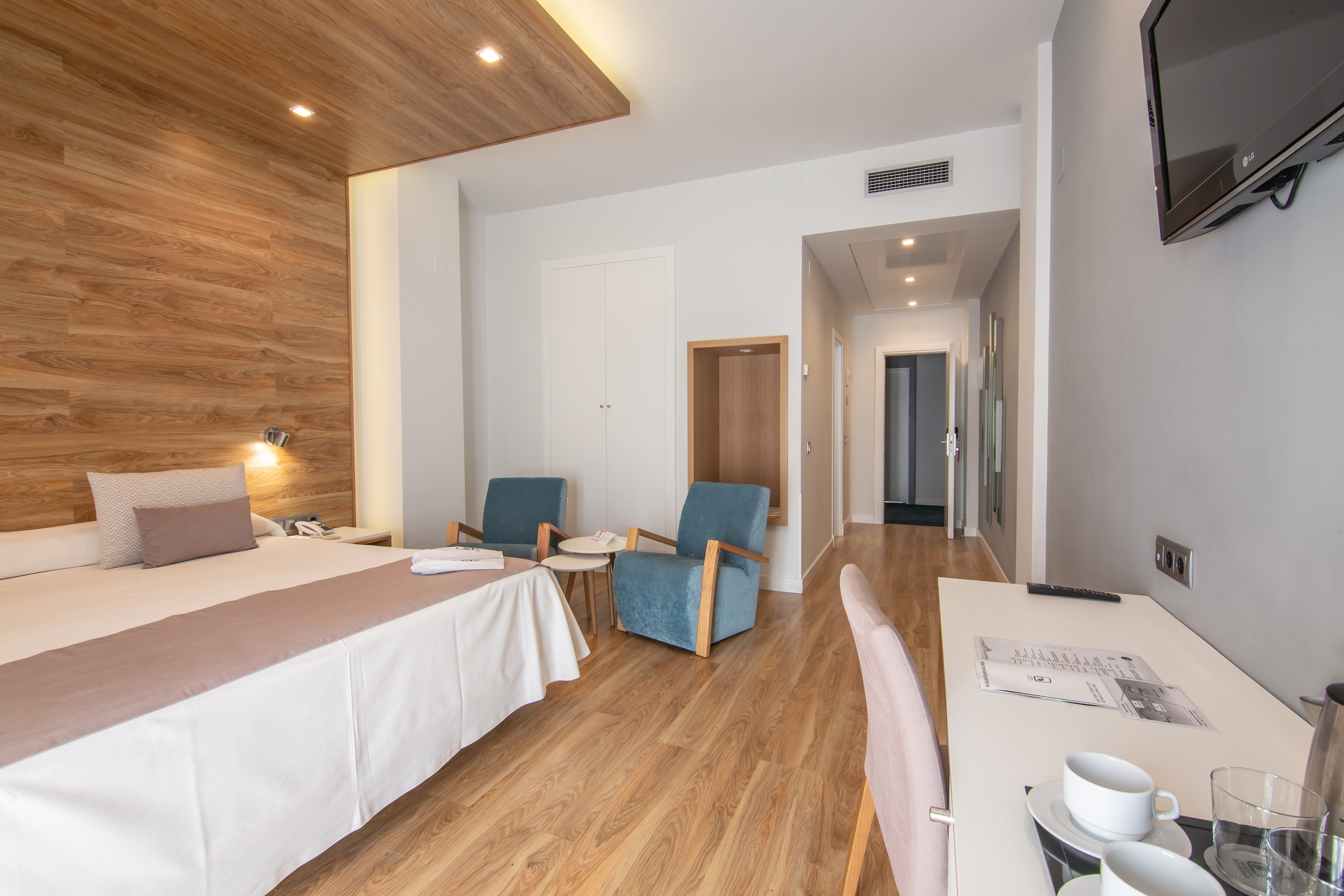 Double or Twin Standard