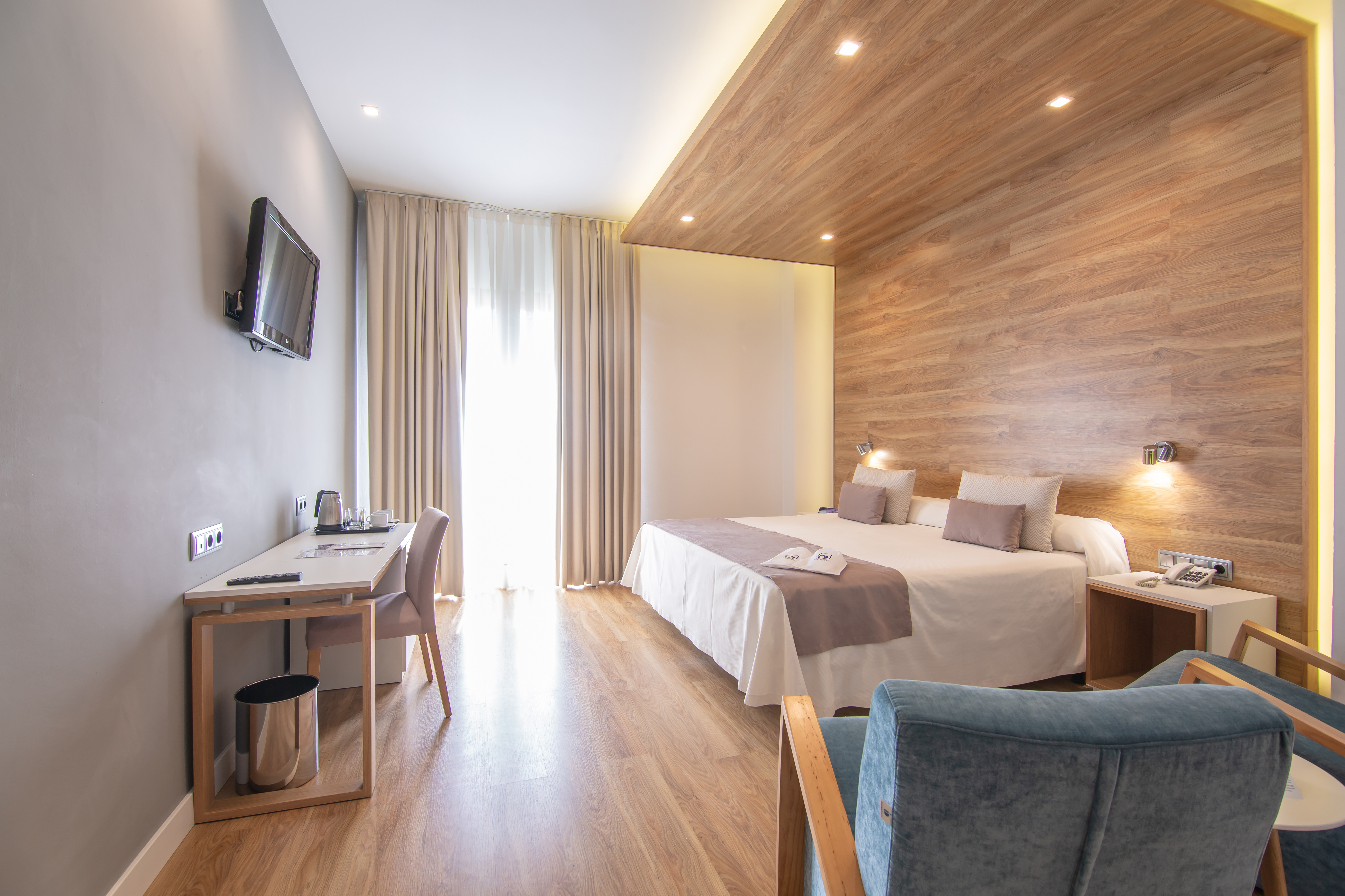 Double or Twin Standard