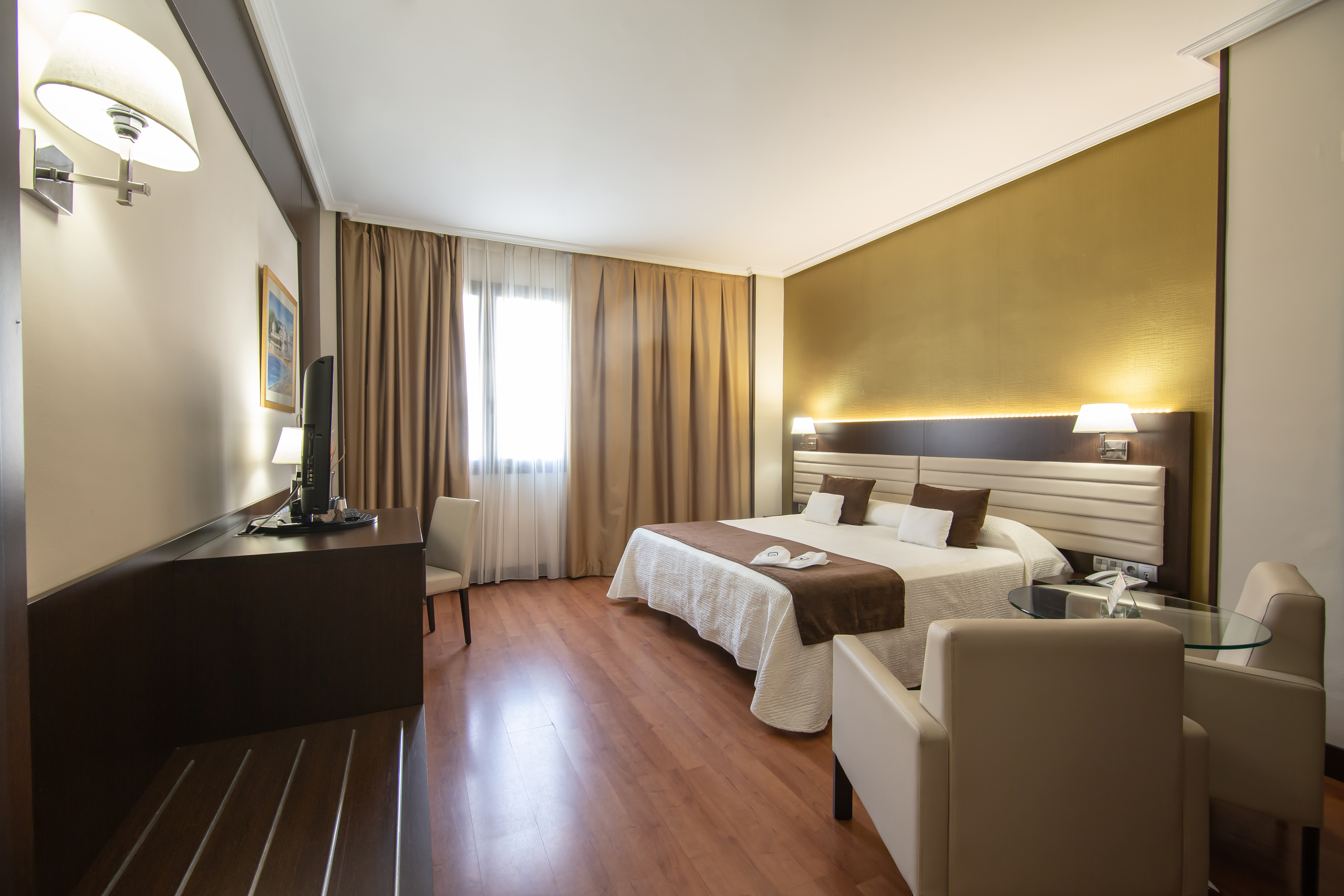 Double or Twin Standard