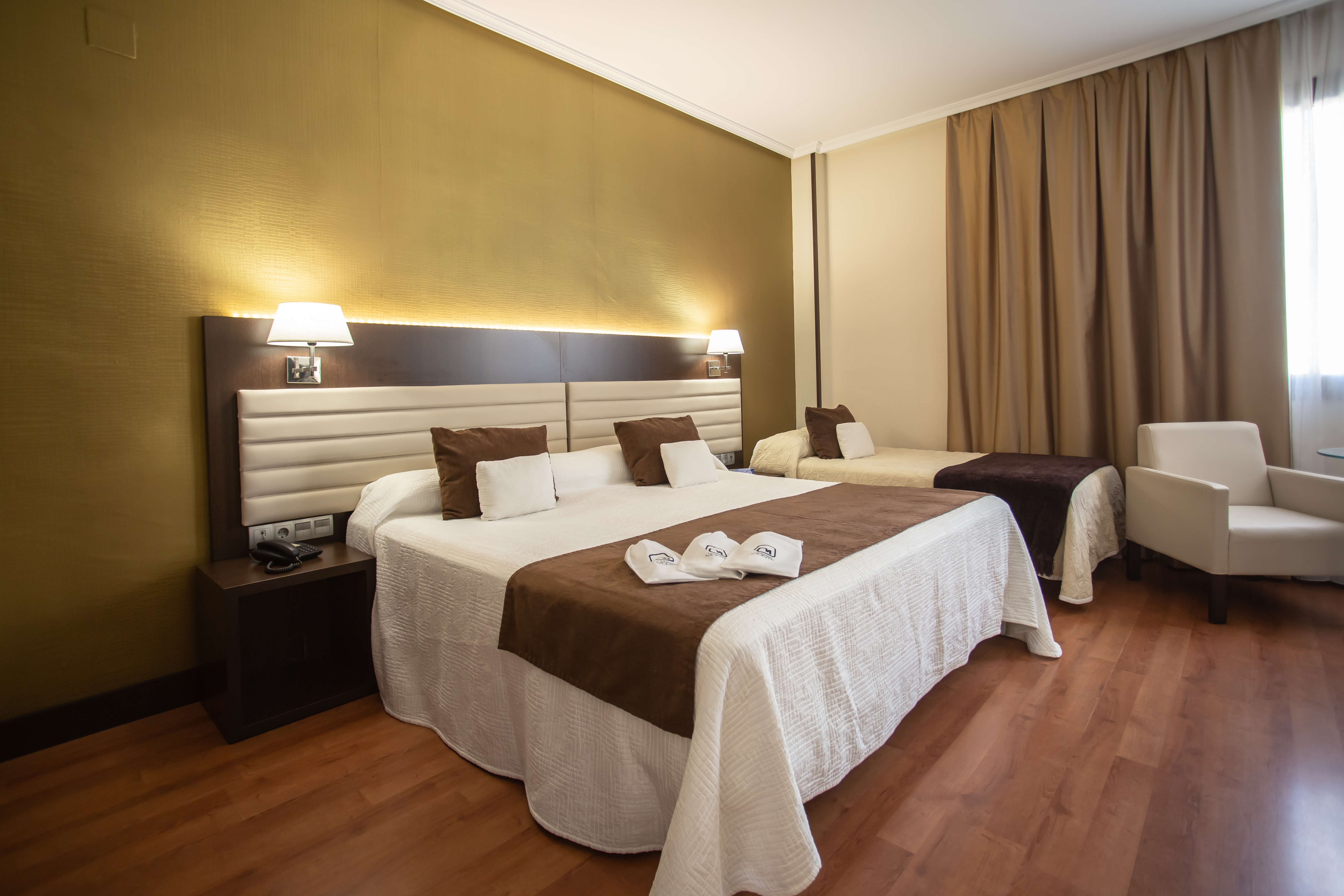 Double or Twin Standard