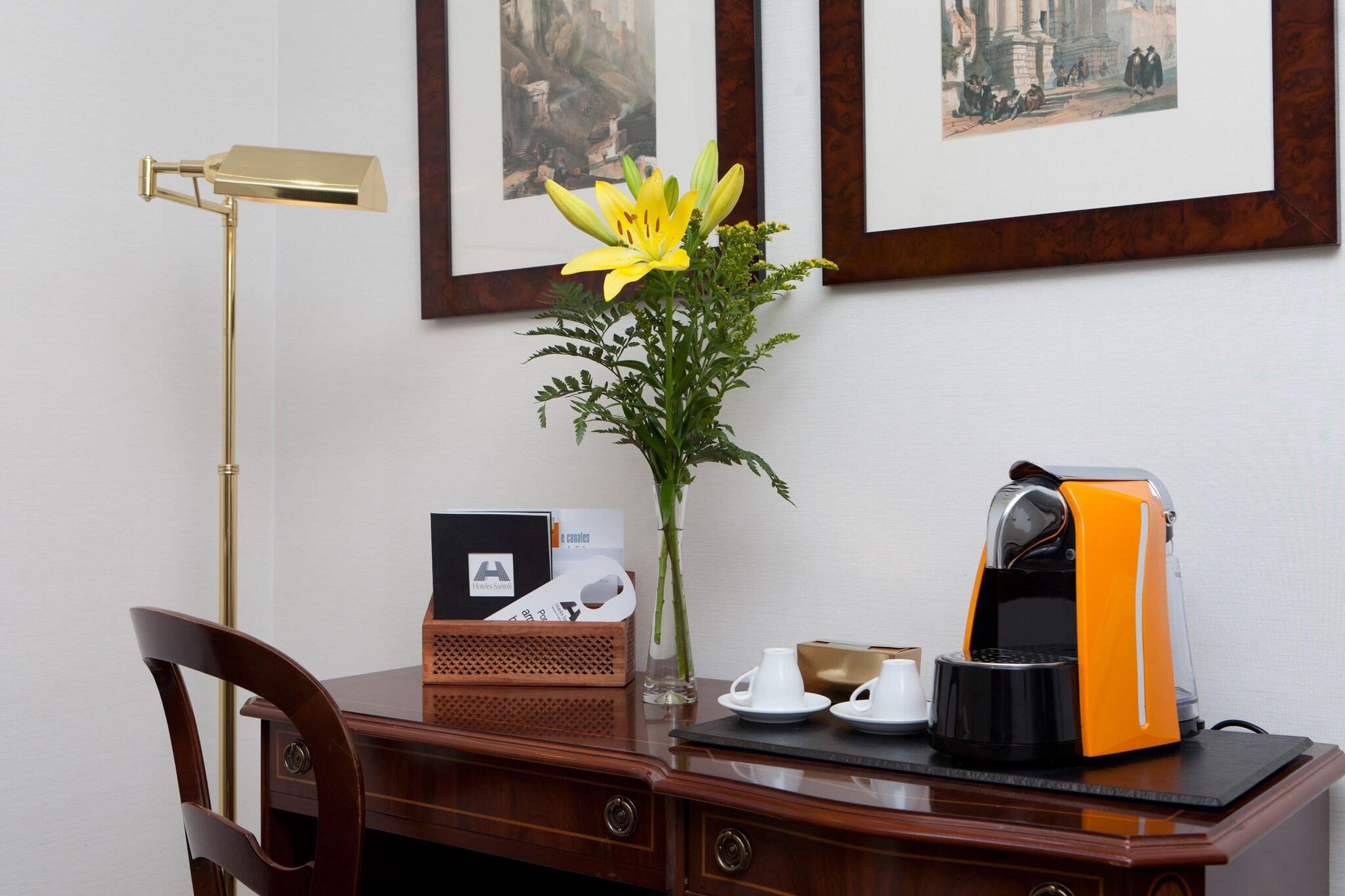 Suite Queen Size Bed