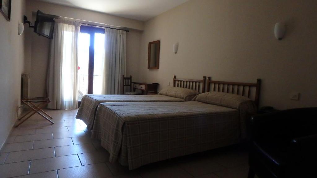 Double or Twin Standard