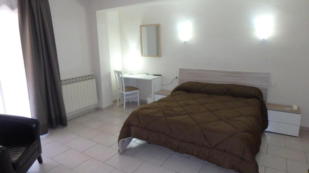 Double or Twin Standard