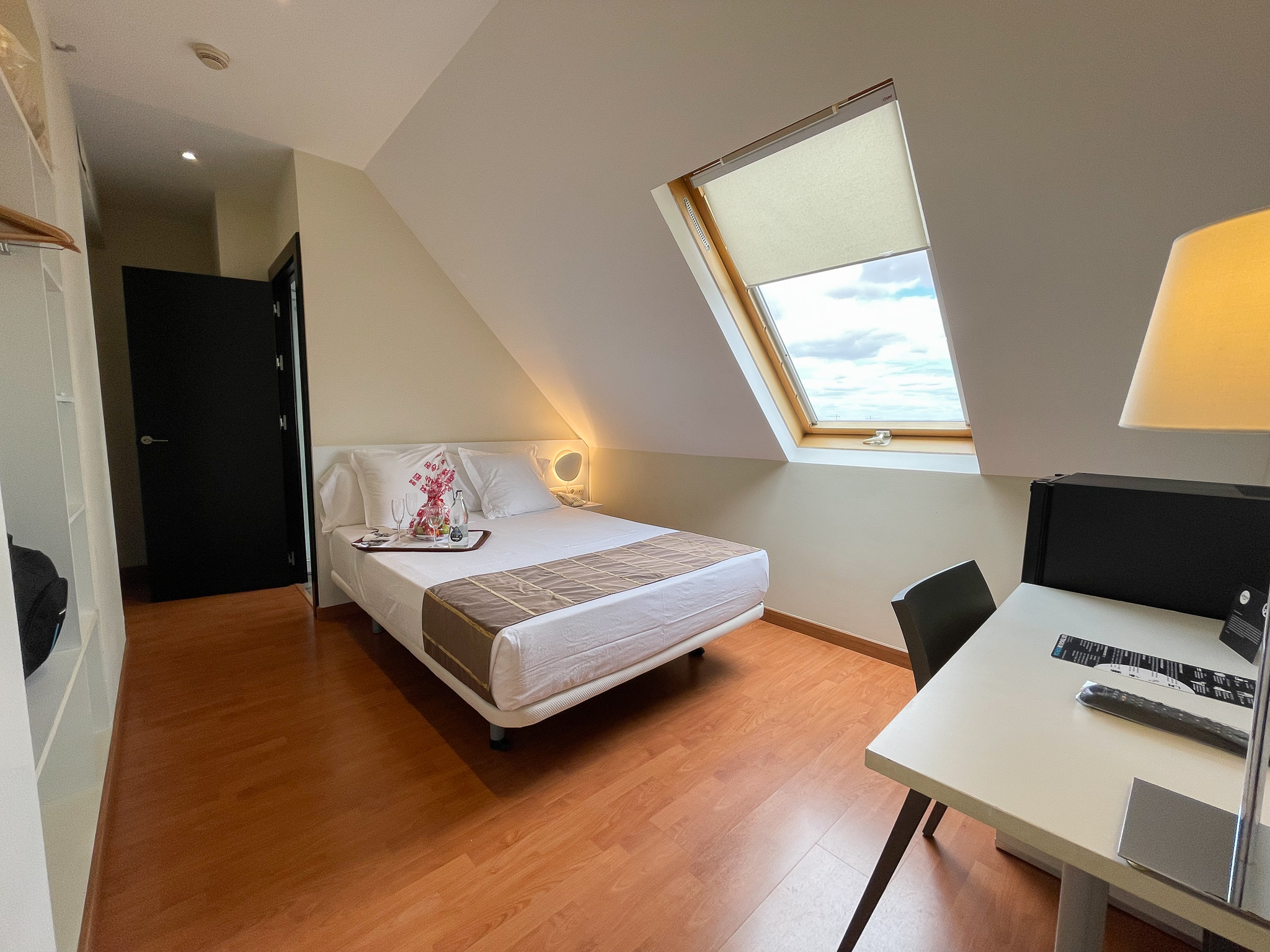 Double Single Economy