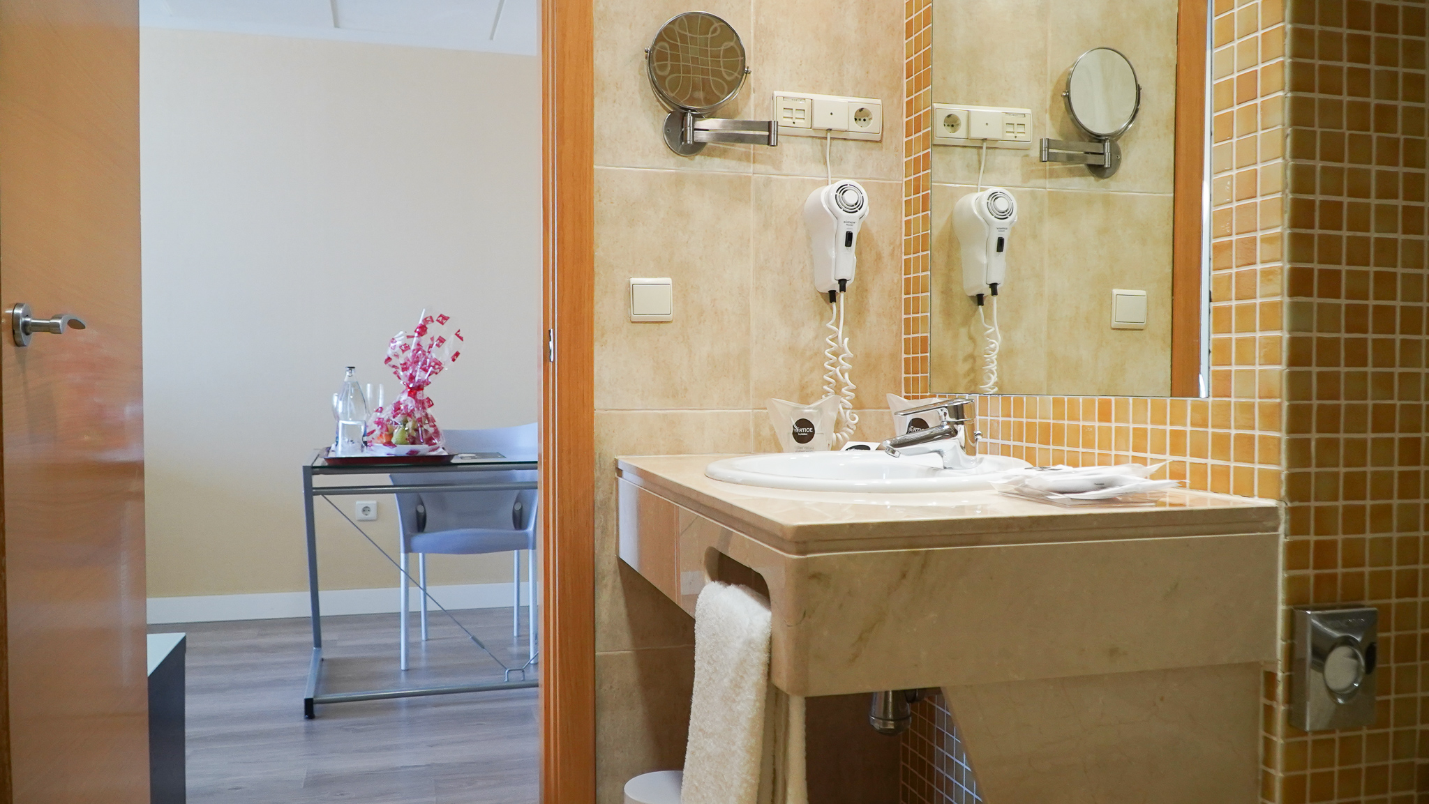 Family Room Capacity 3