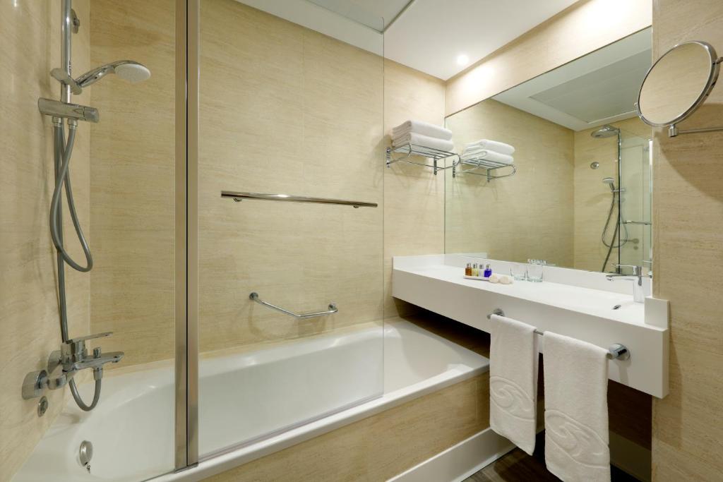 Double or Twin Grand