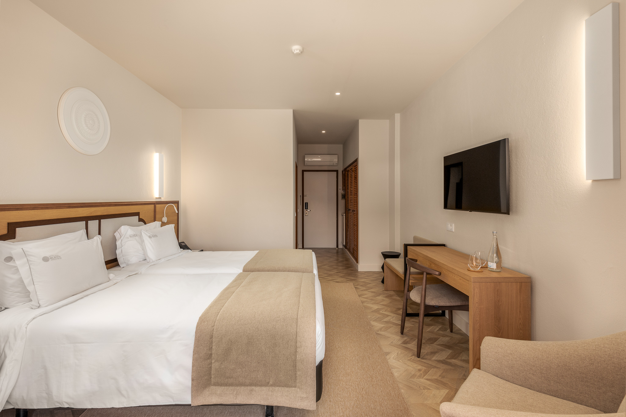 Twin Sea View with Balcony