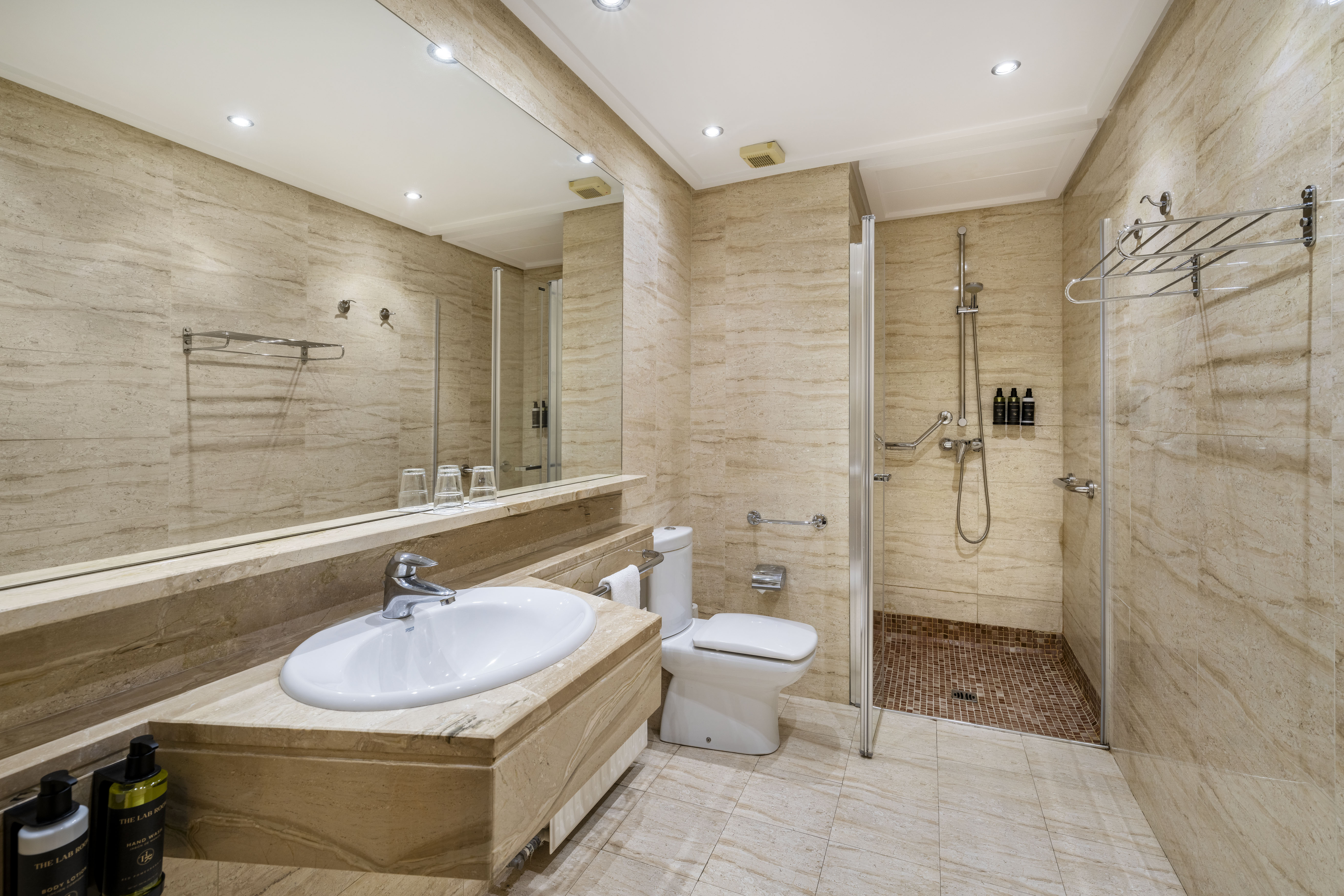 Double or Twin Standard