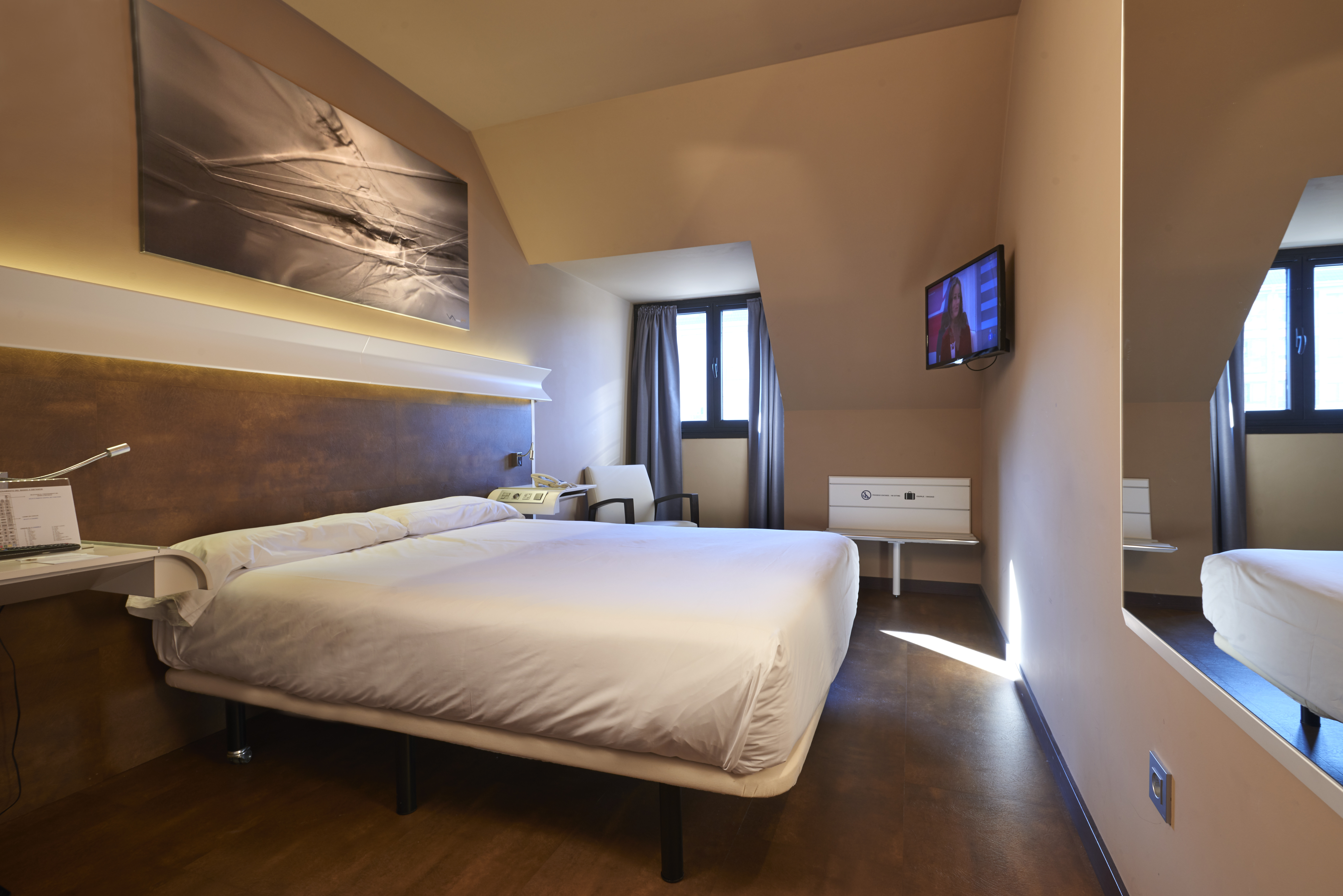 Family Room Capacity 3