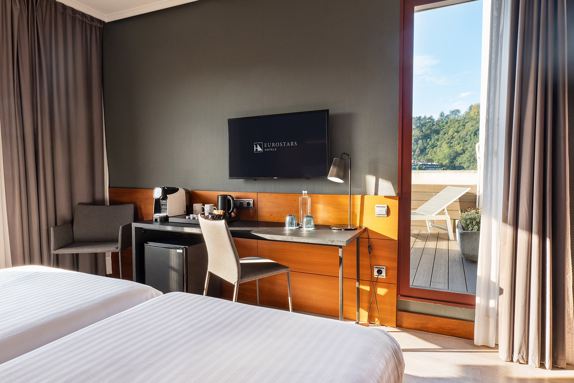 Double Single Deluxe with Terrace