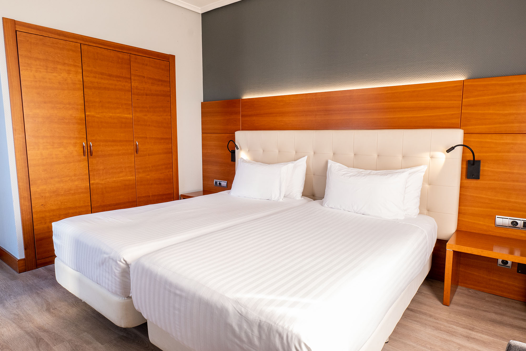 Double or Twin Deluxe with Terrace