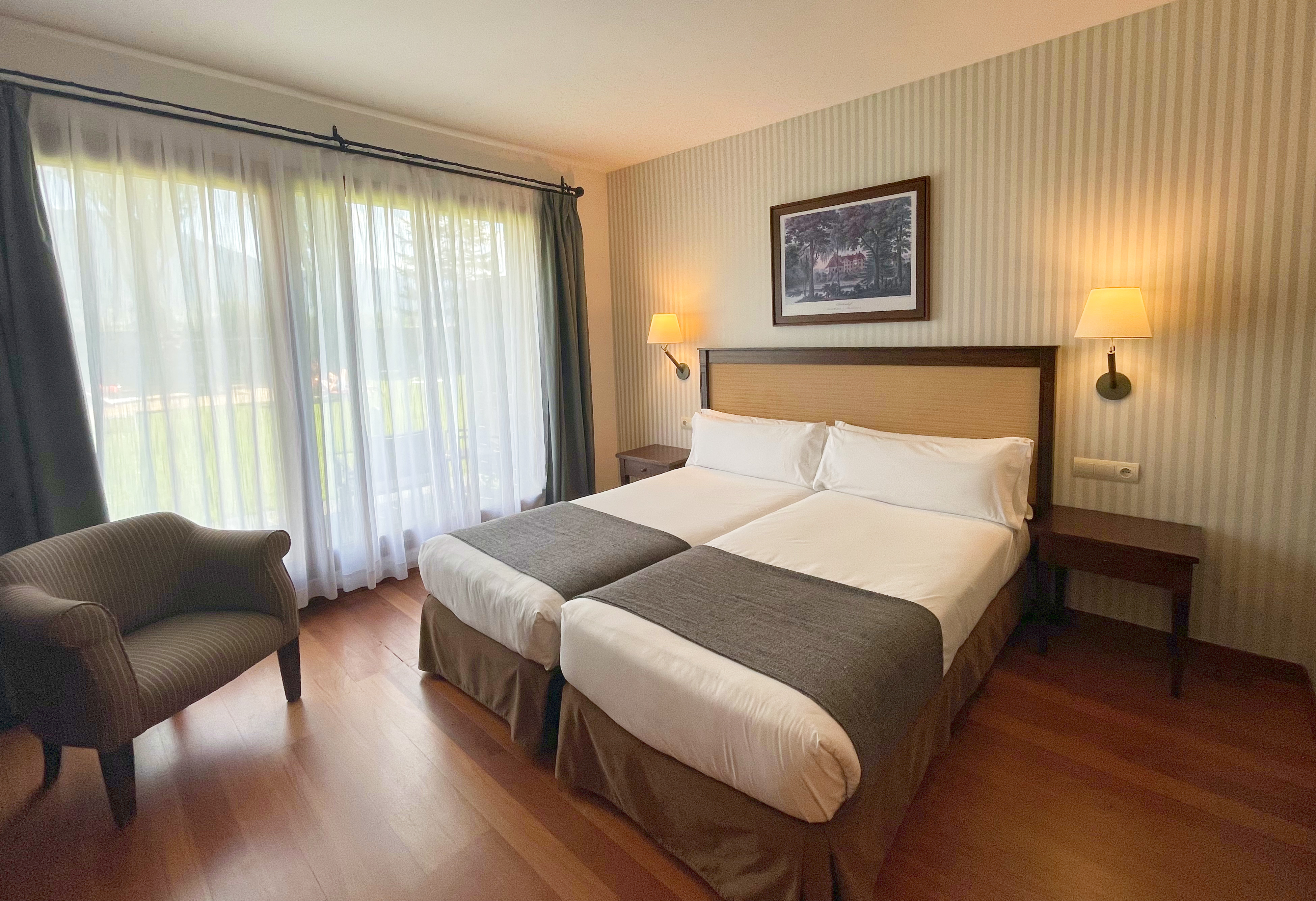 Double or Twin Standard