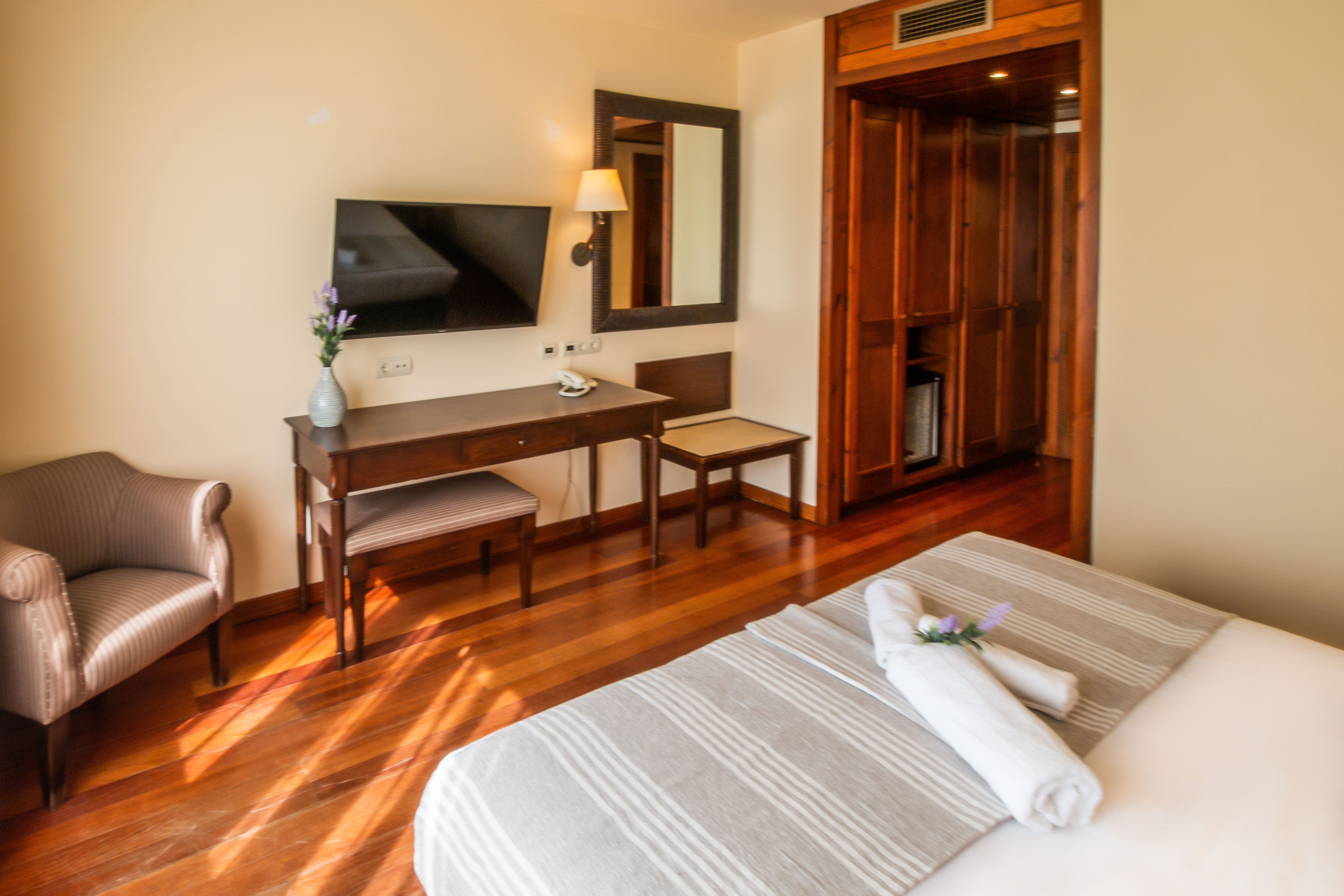 Double or Twin Standard