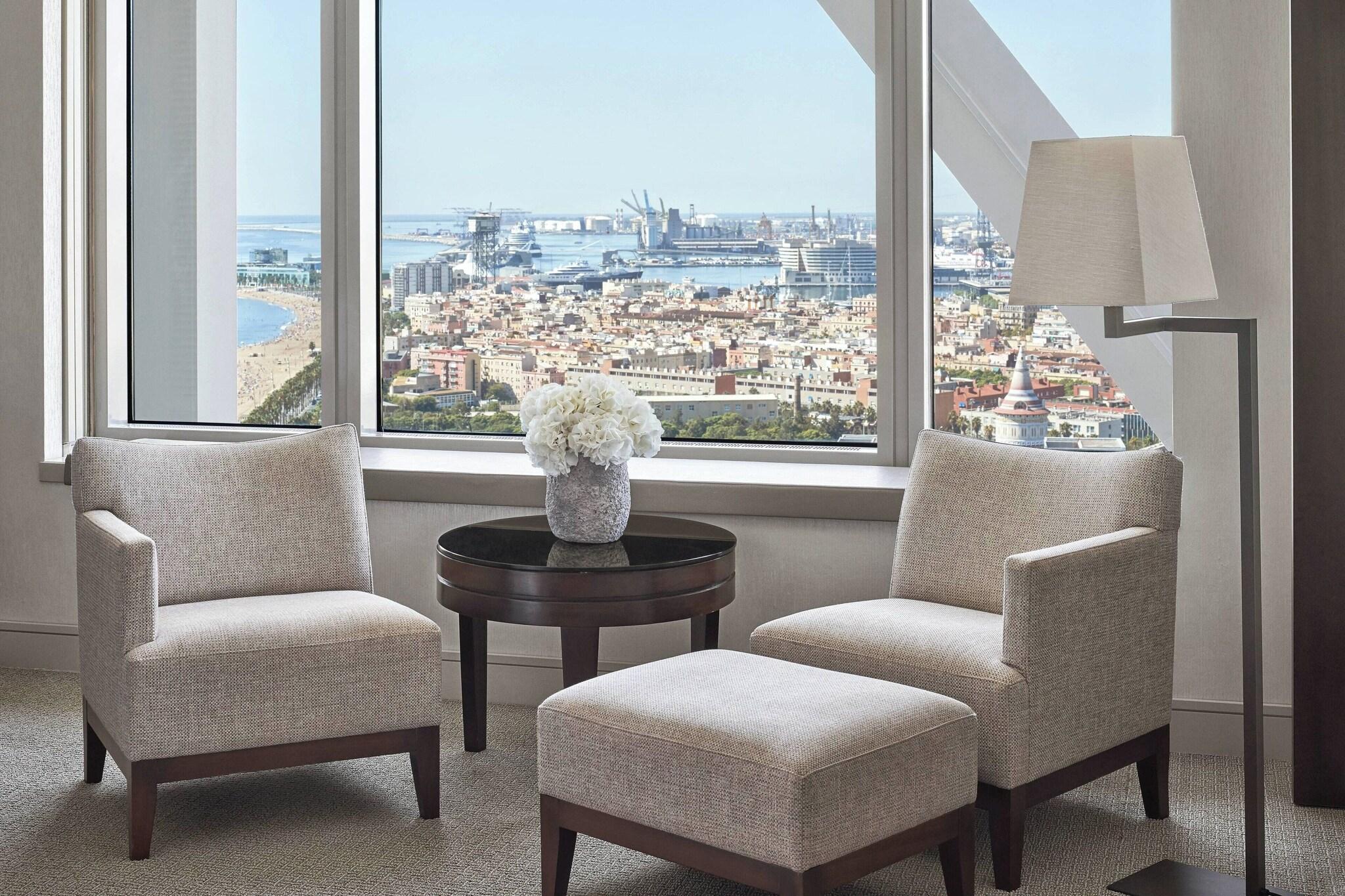 Double City View King Bed