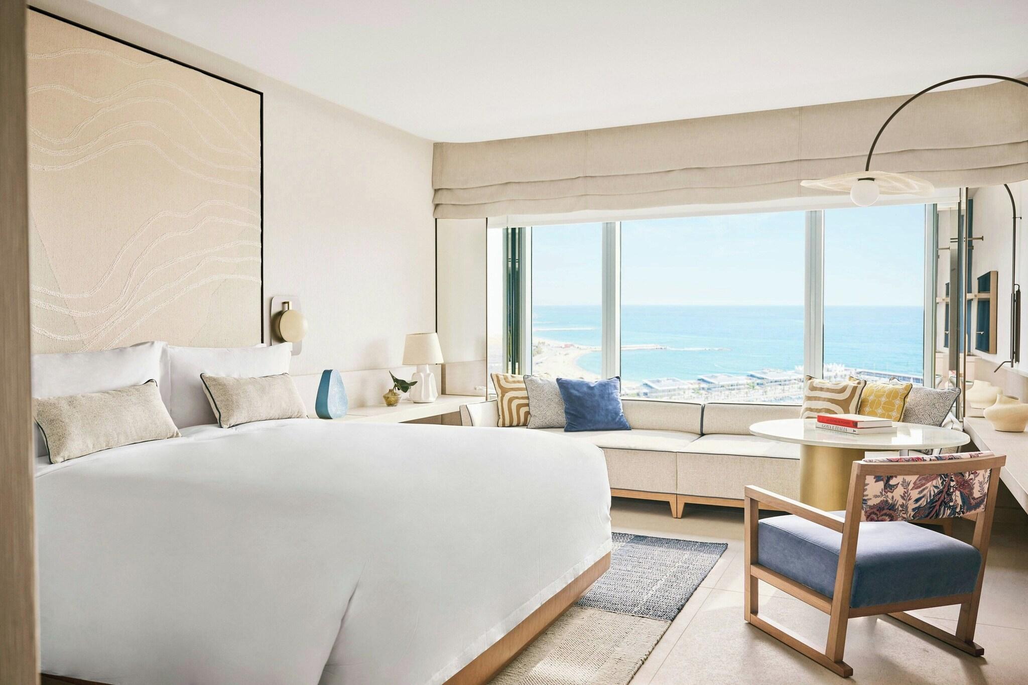 Double Sea View King Bed